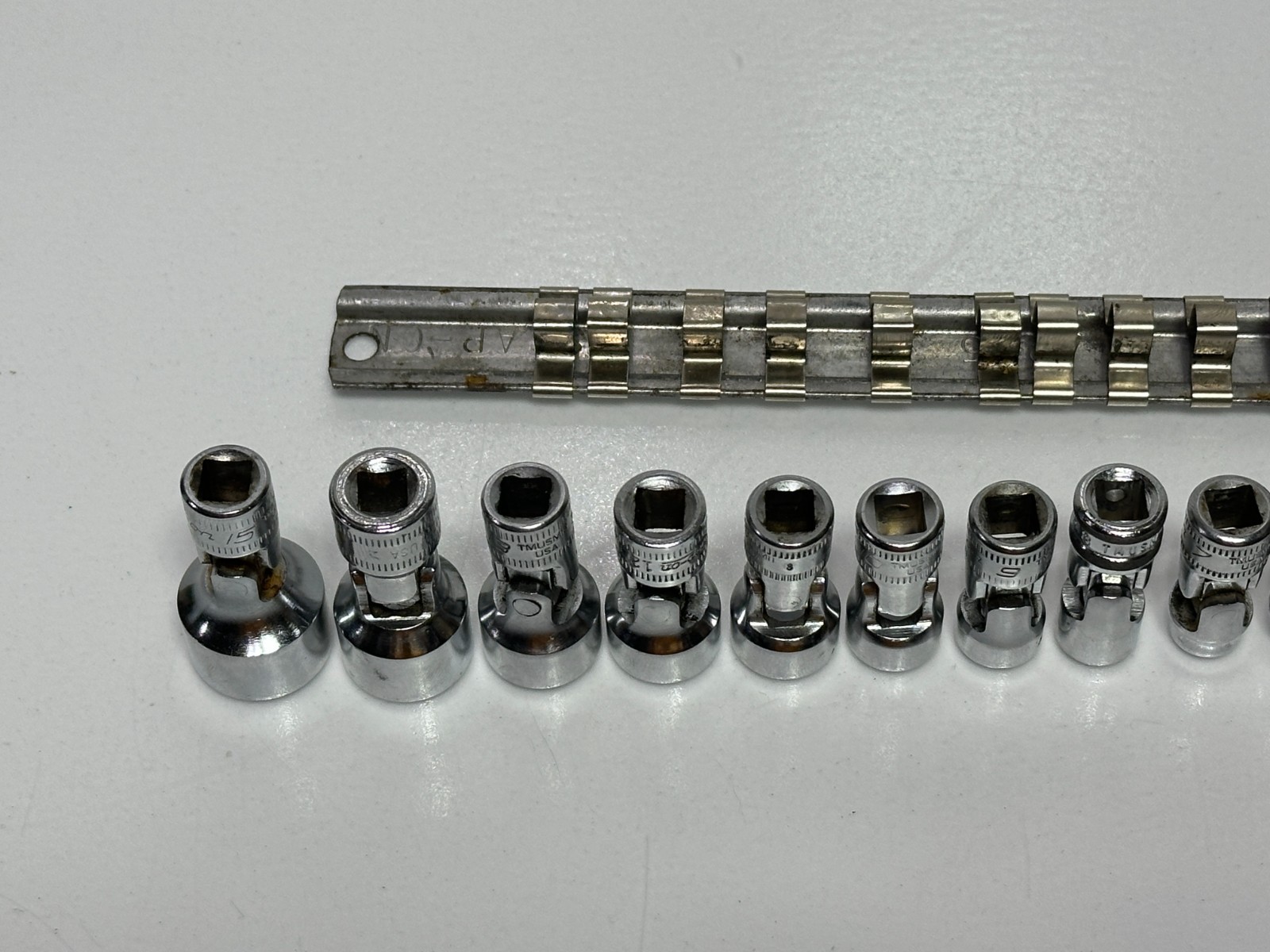 Snap On 12pc 111TMUSMA + 5mm 1/4″ Dr. Metric Universal Swivel Socket Set 5-15mm