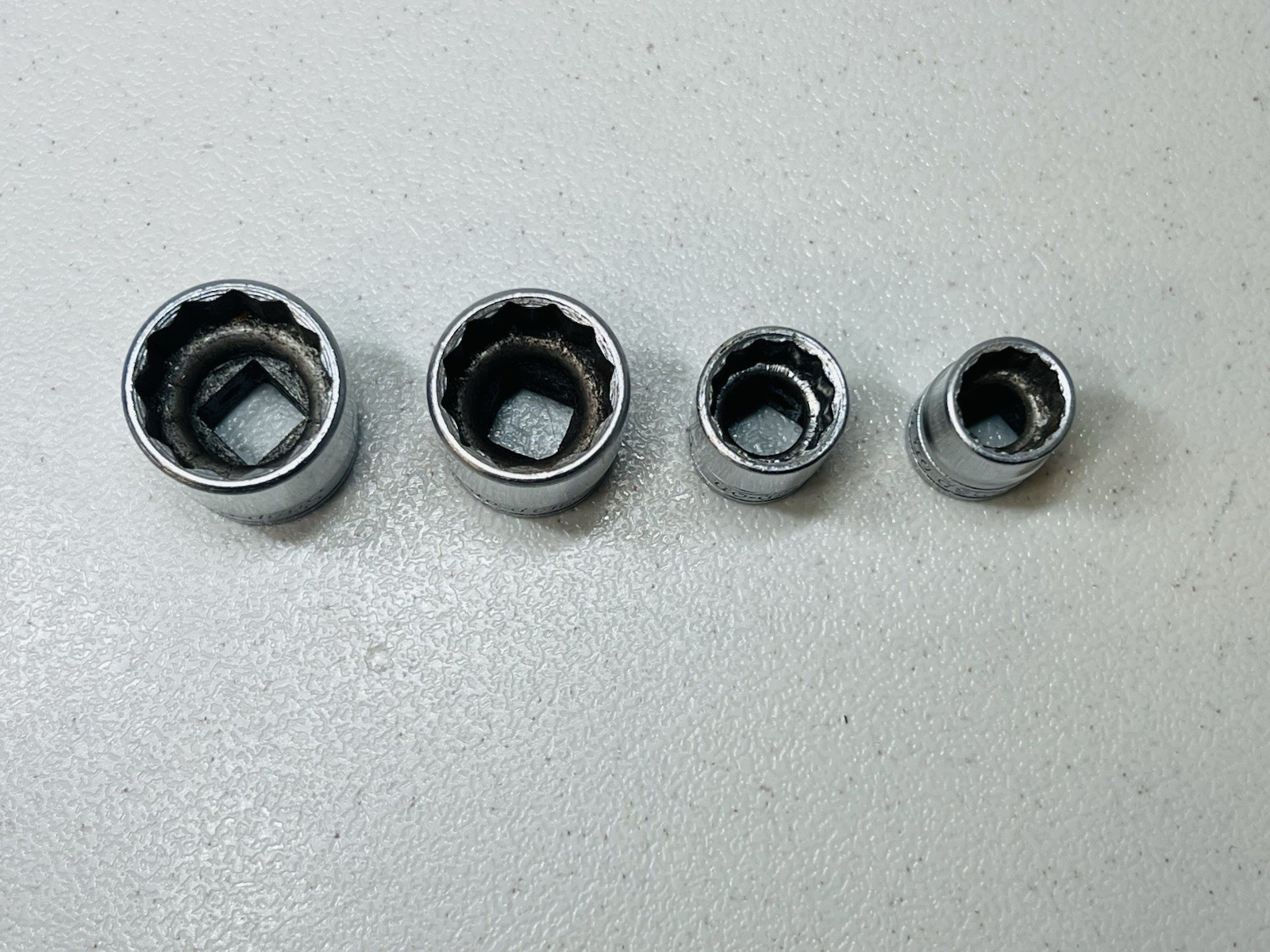 (Lot of 4) Snap-On Socket 3/8 Drive 3/4 F241 11/16 F221 1/2 F161 7/16 F141 12Pt