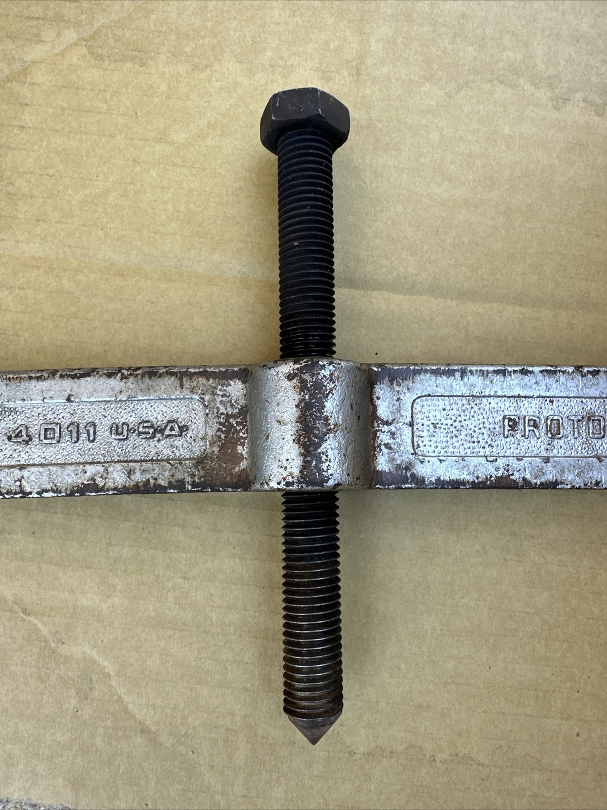 PROTO NO. 4011 PULLER ARM WITH SCREW only