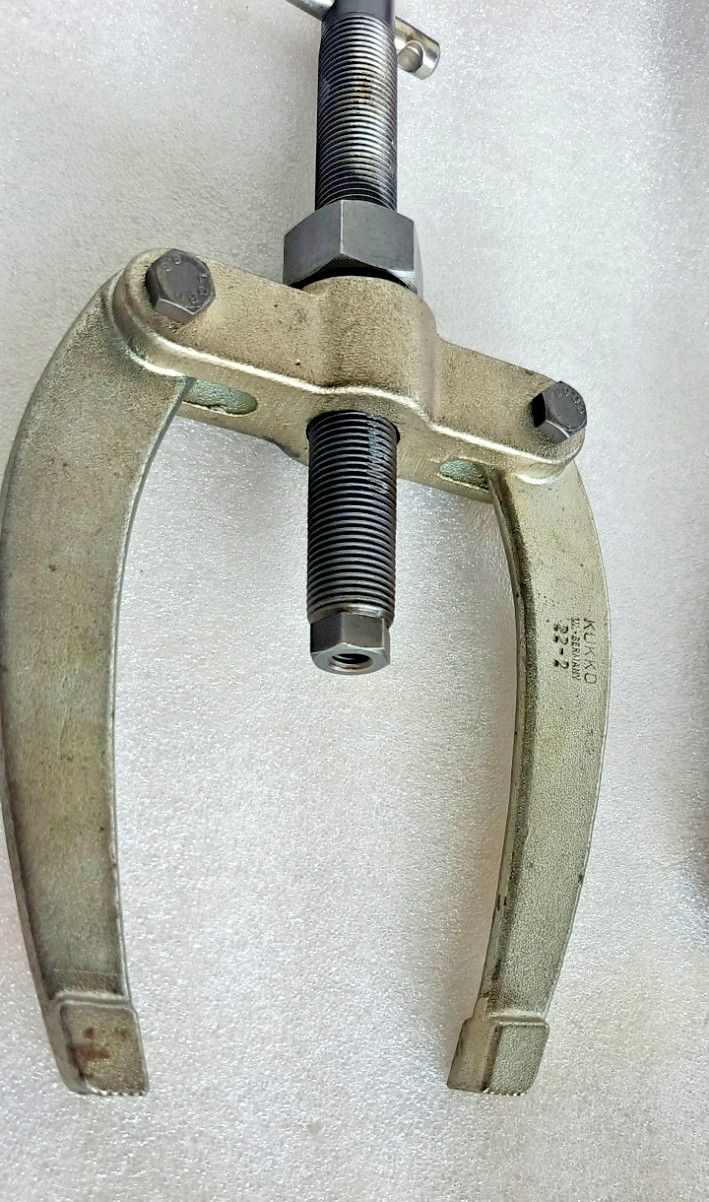KUKKO 22-1,22-2 BALL BEARING PULLER AND 21-1,21-2,21-3,21-5 & 21-6 EXTRACTOR SET