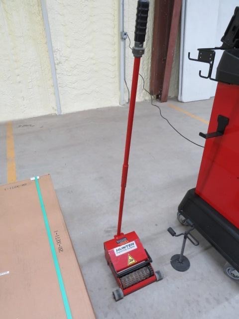 2023 LIKE NEW! Hunter HD WT674 Aligner with Cordless Remote, DSP760T Sensors