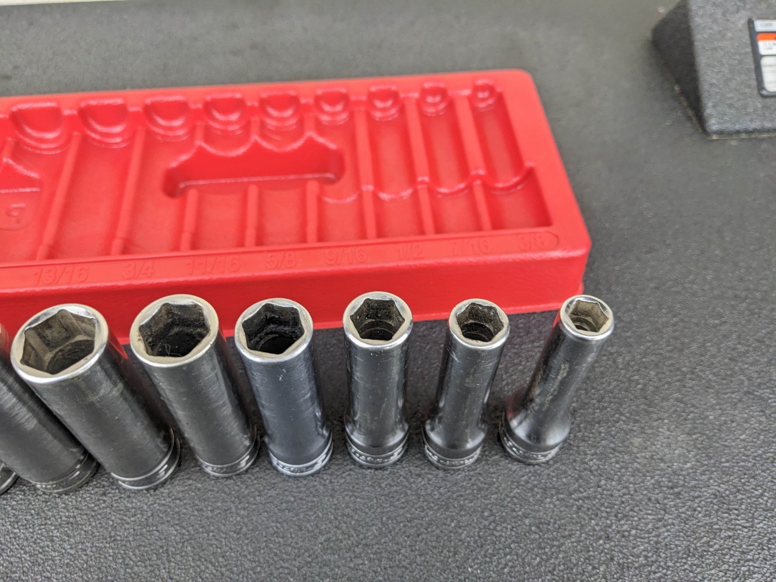 #bo810 Snap-on Tools 1/2″ Drive 6 Point Deep Socket Set 3/8″ to 1-1/8″ 313TSYA
