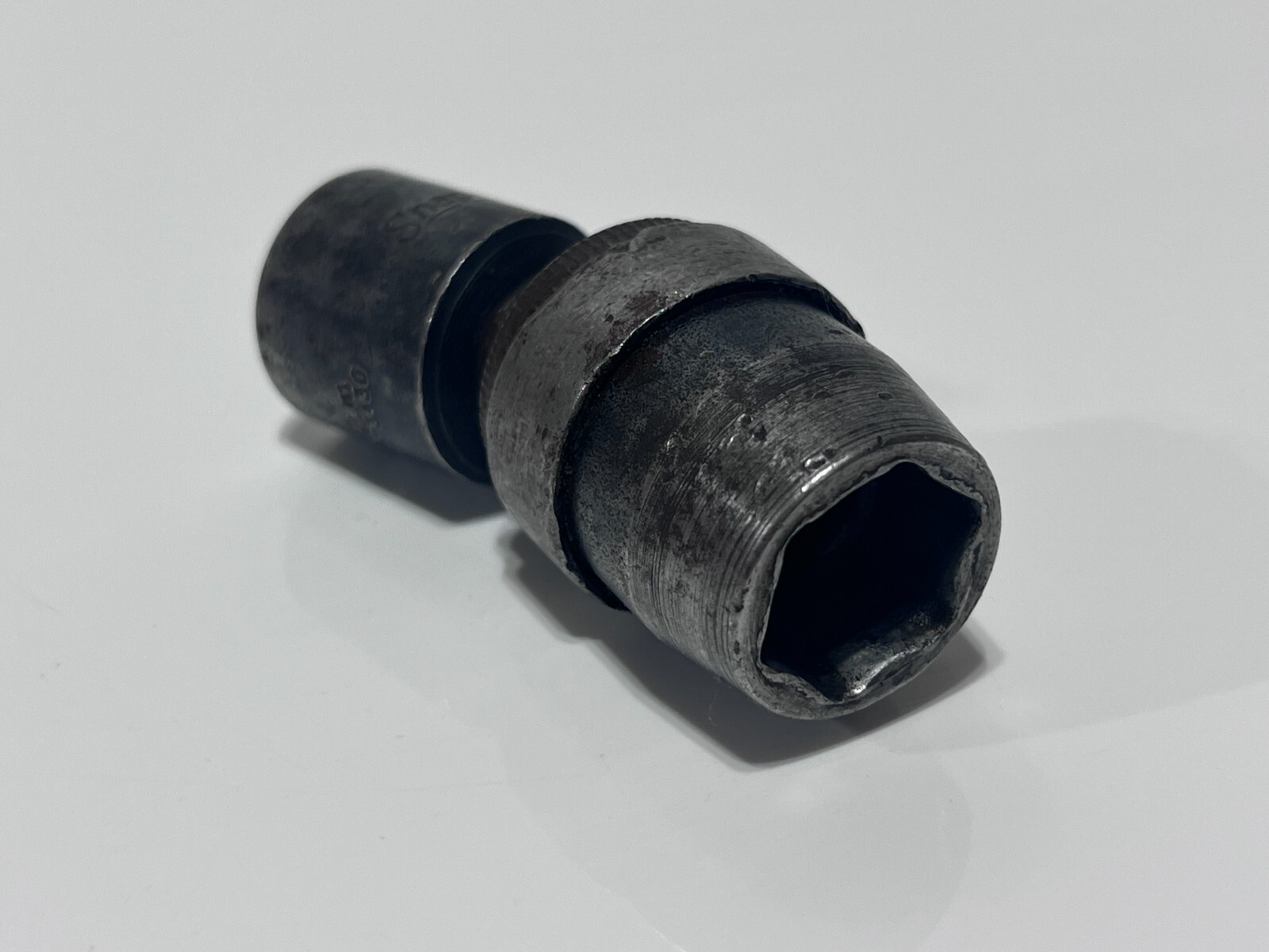 Snap-On Tools USA IMB220D SAE 11/16″ Swivel Universal Impact Socket – 1/2″ Drive