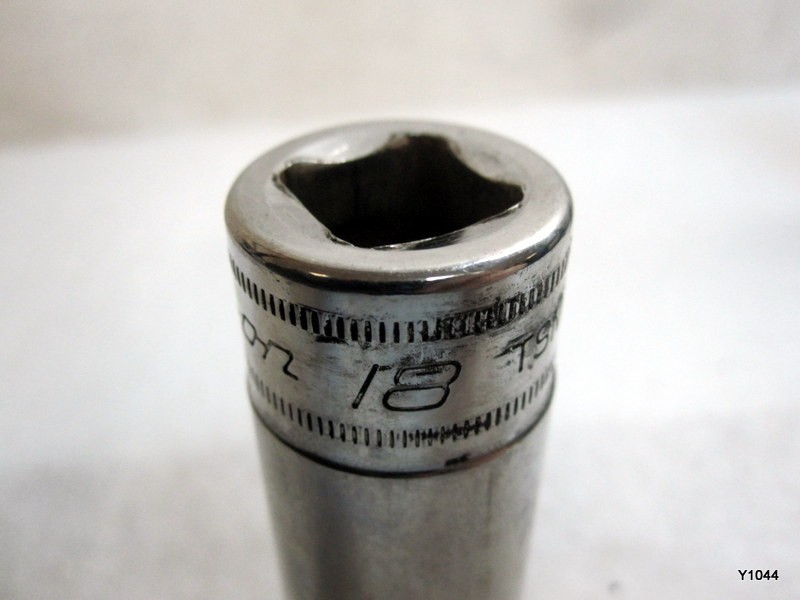 1/2 Drive 18mm Chrome Snap On Socket TSM18