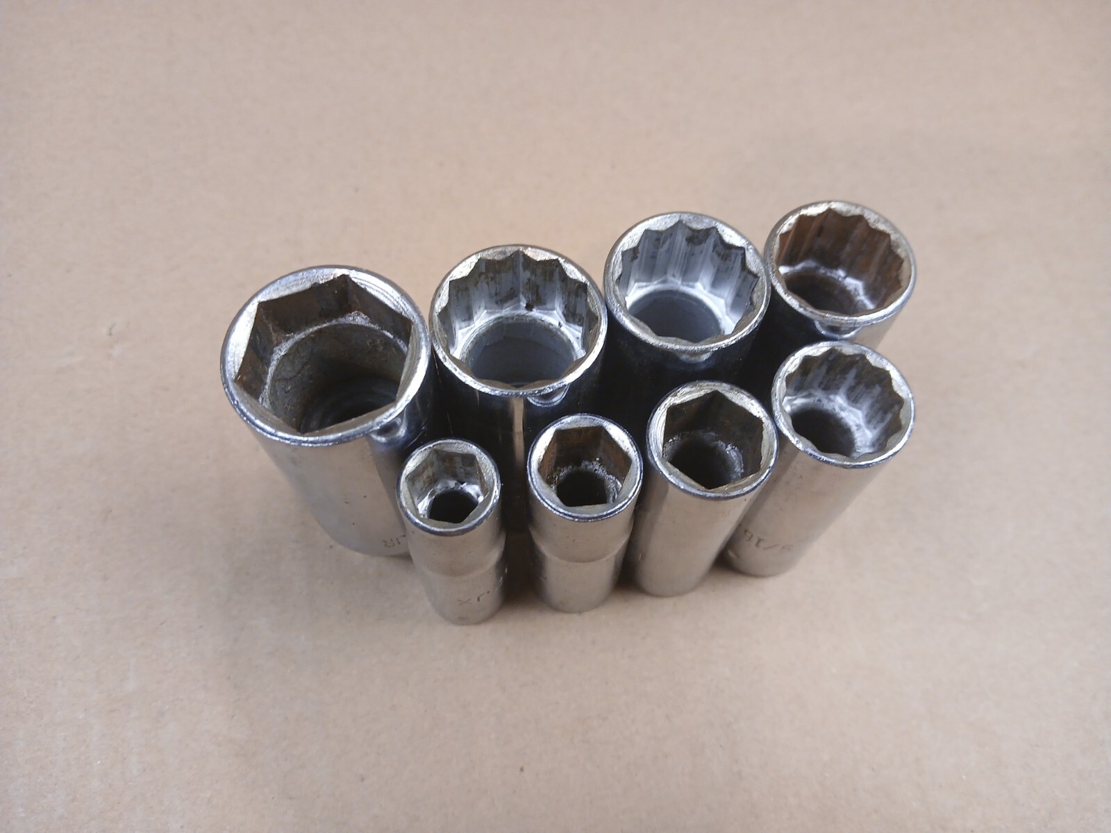 Thorsen Tools 3/8″ and 1/4″ Drive SAE Socket Set 12 Point & 6 Point Incomplete