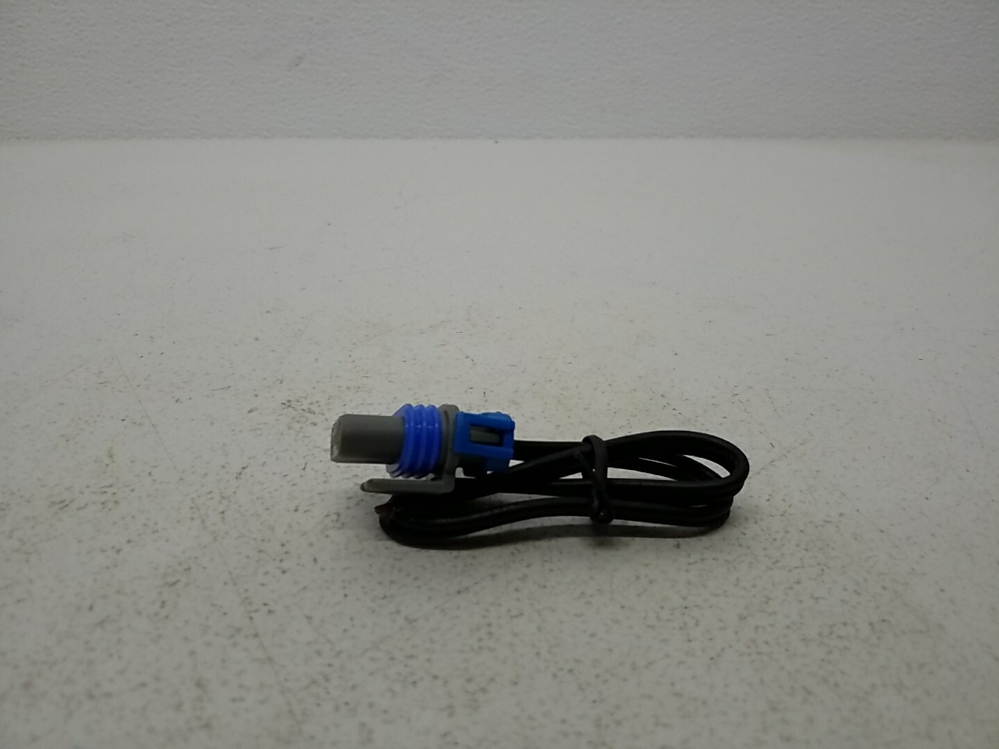 S523 Standard Automotive Socket Assembly For Halogen Headlamp
