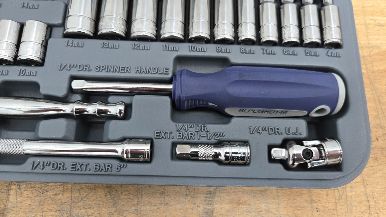 Blue Point BLPGSSM1427, 1/4″ Drive Metric Socket Set, 27 Piece w/ Case