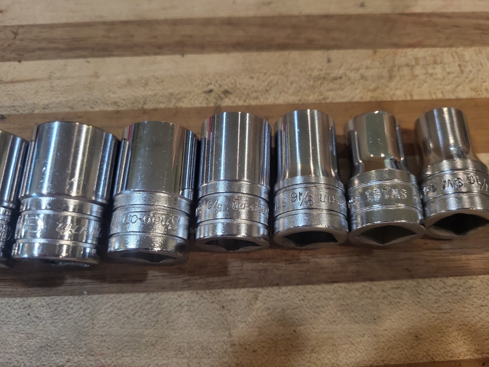 Snap On 10 Pc. 1/2″ Drive 12 Pt SAE Shallow Socket Set 7/16″-1″ SW 141-SW321