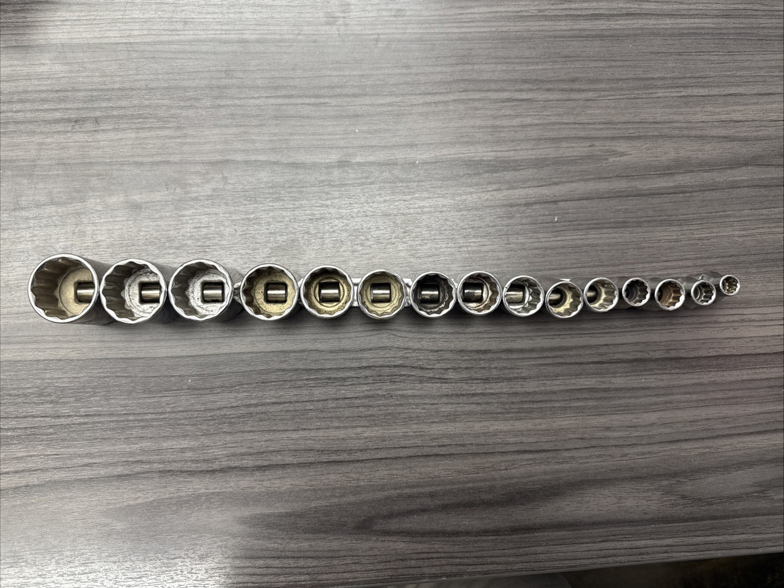Armstrong 1/2 Inch Drive SAE 12pt Socket Set USA GMTK – 15 Sockets!