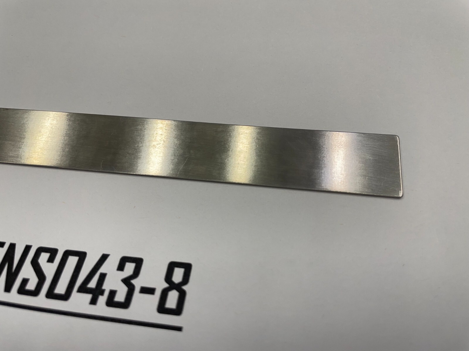 Snap-on Tools USA NEW 6″ Straight Edge 1/32″ & 1/64″ Grad. Steel Ruler RULER600