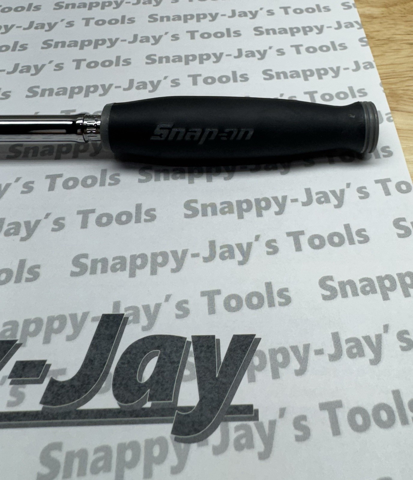 Snap-on Tools USA NEW 1/4″ Drive DARK TITANIUM Soft Grip Long Ratchet THLL72DT