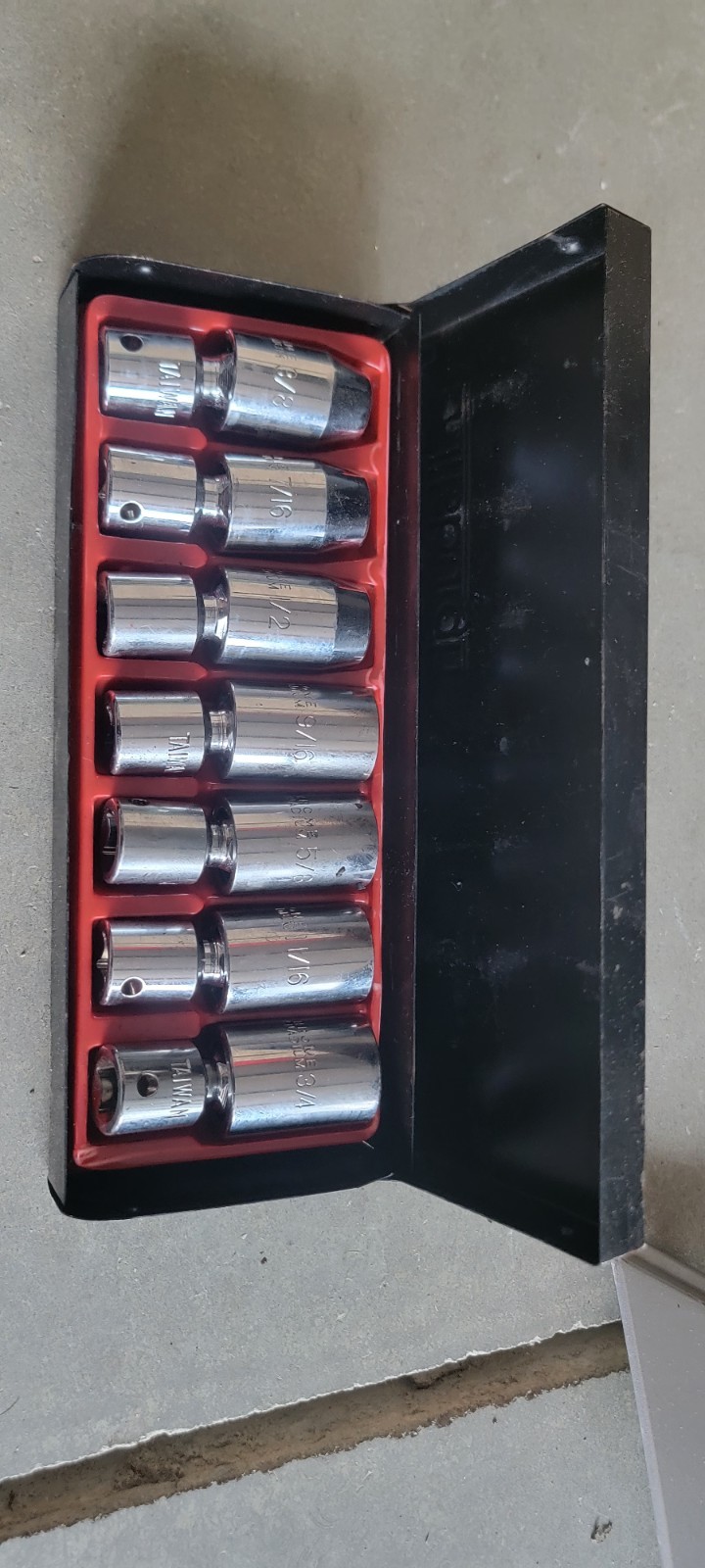 3/8 Chrome Pittsburg Swivel Sockets Standard