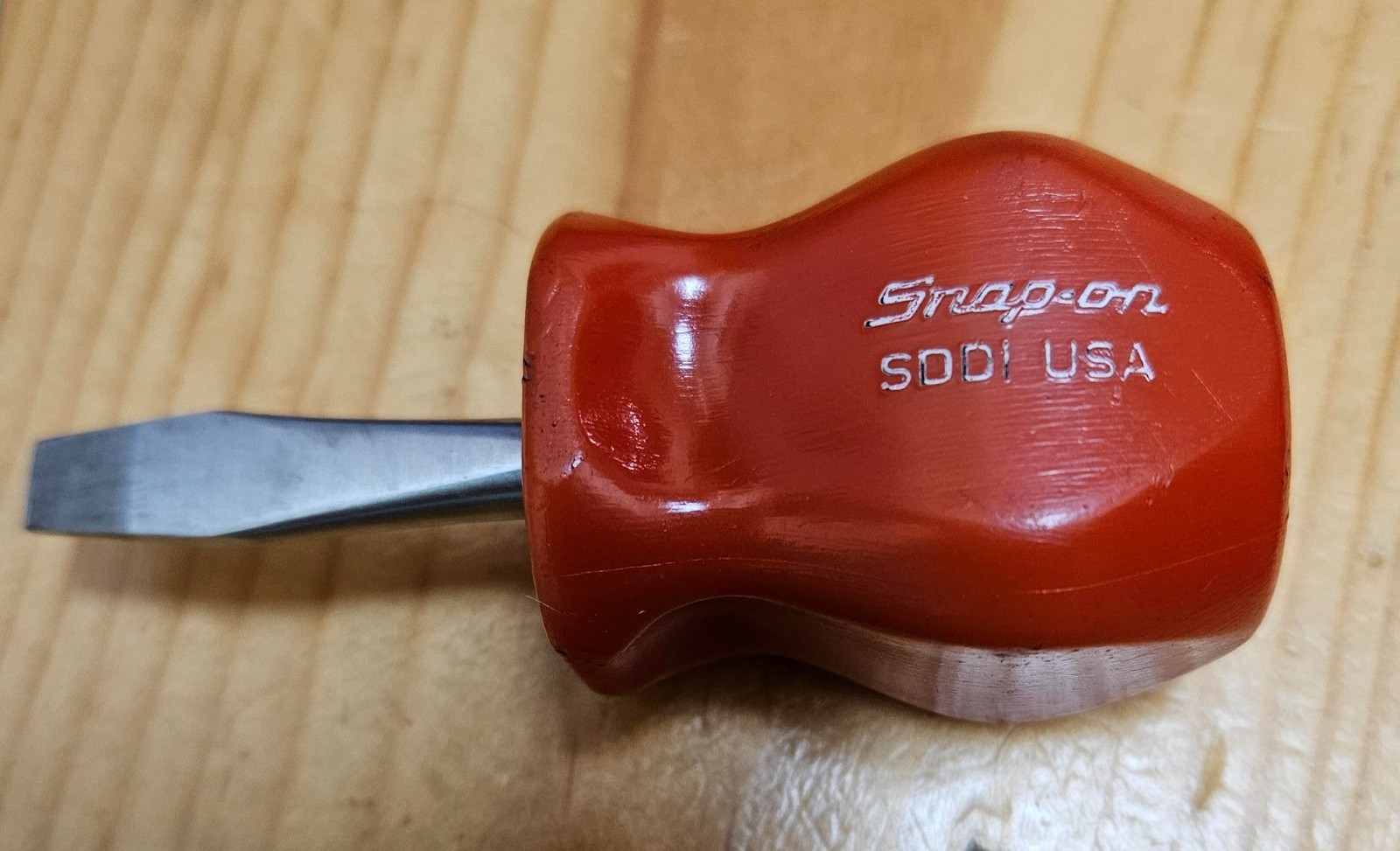 Snap-On Tools SDD1 Flat Tip Stubby Screwdriver Red Hard Grip