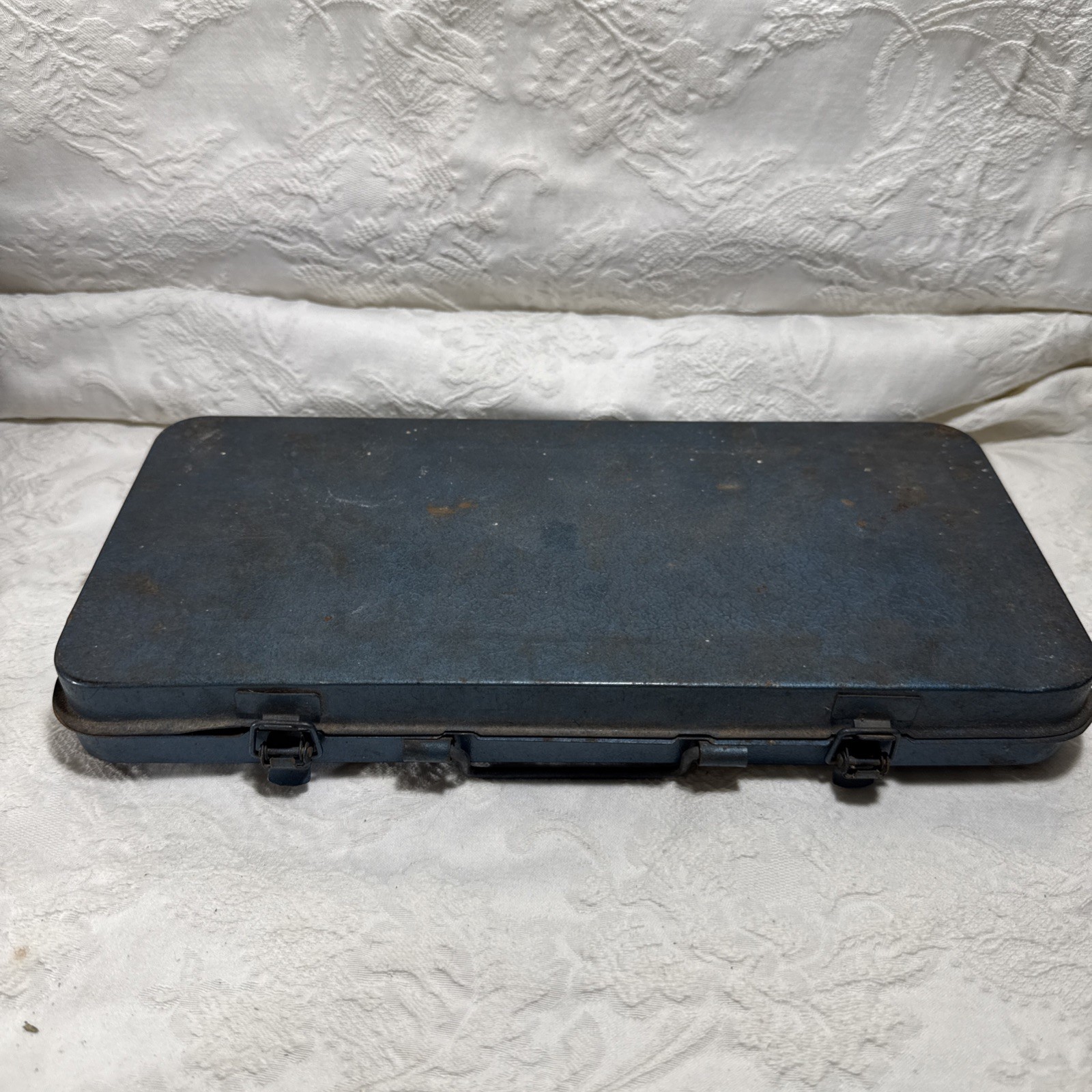Vintage Blue Metal Case Combination Ratchet Socket Set 19 SAE 13 Metric *Read*