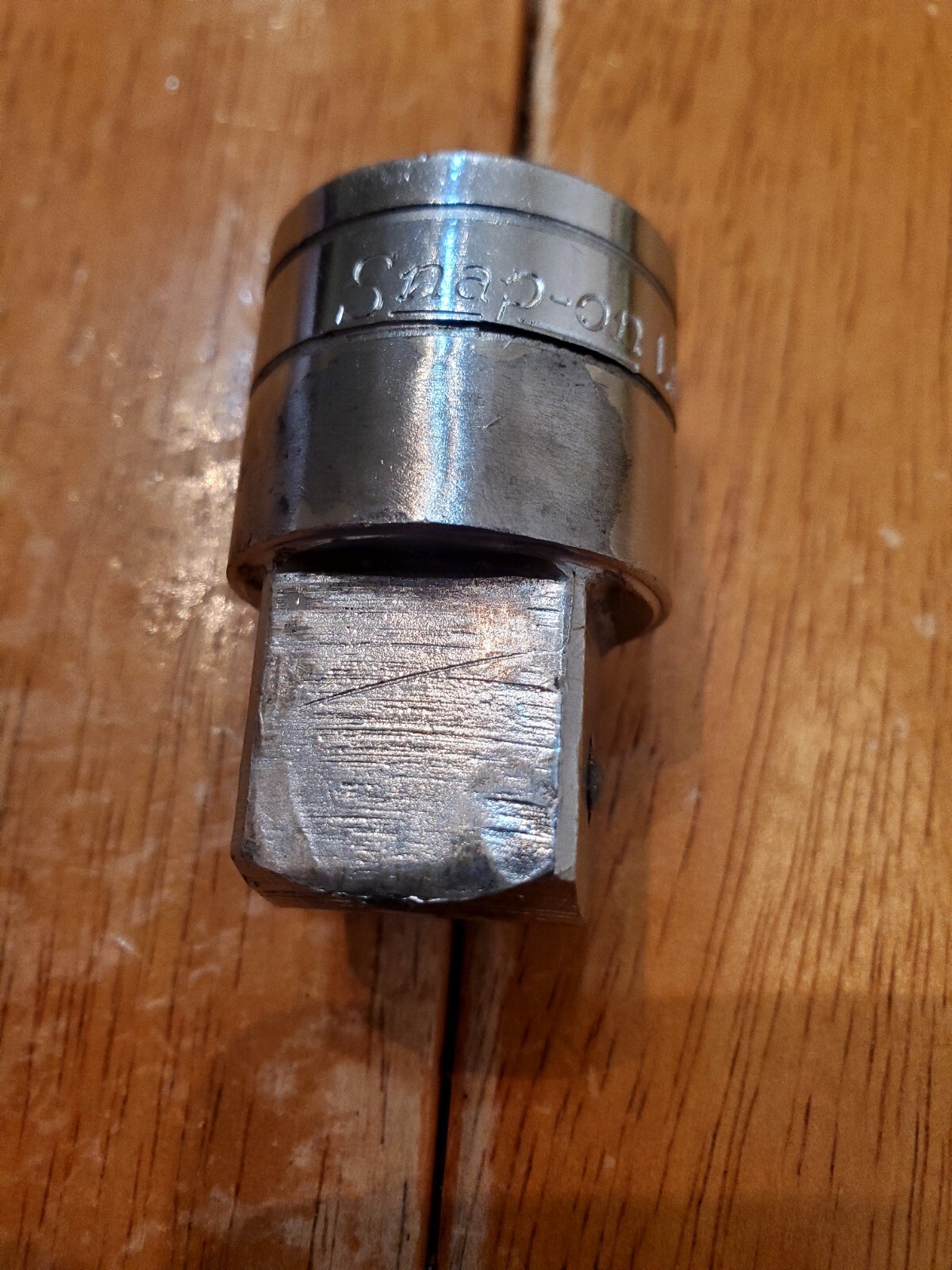 Snap On 1/2F To 3/4M Drive Locking Button Adaptor Socket LA12