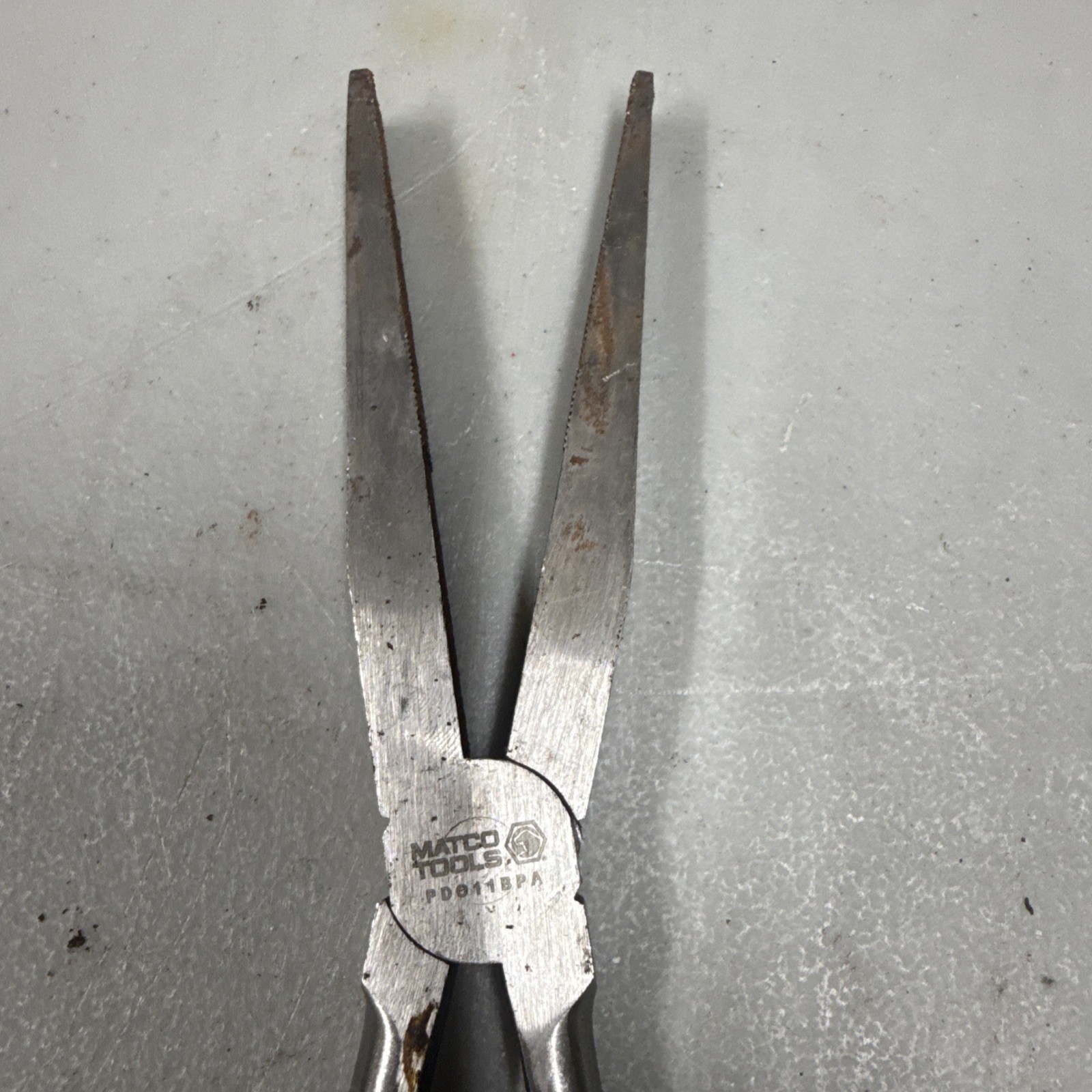 Matco Tools PD011BPA- 11″ Long Orange Handle Spring Loaded Duck Bill Pliers Nice