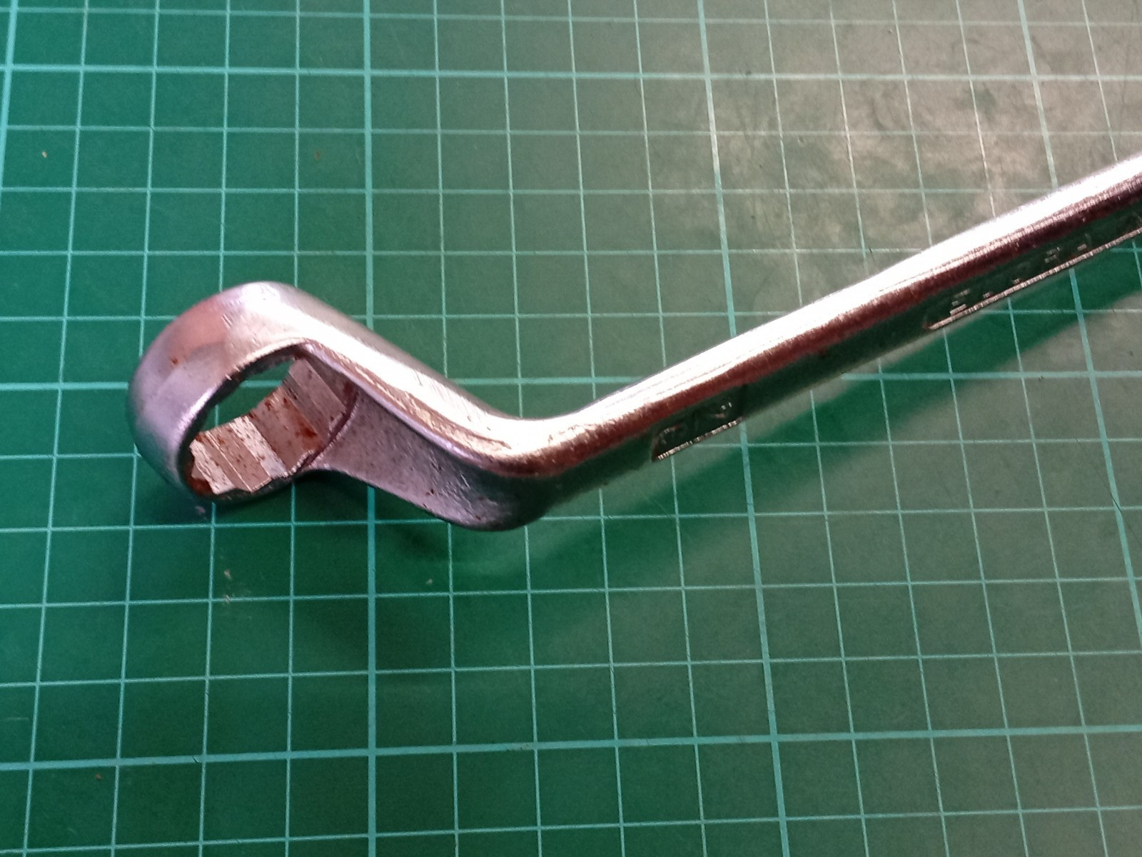 Elora No110 11/16″ x 3/4″ AF, Chrome-Vanadium Offset Ring Spanner, Germany