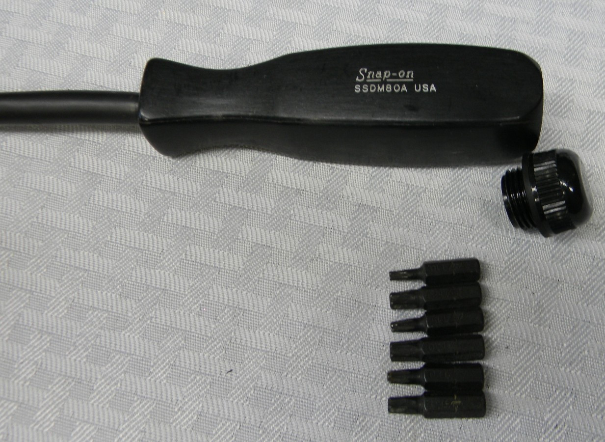 VINTAGE SNAP-ON 12″ LONG BLACK HARD HANDLE MAGNETIC TORX BIT DRIVER #SSDM80A