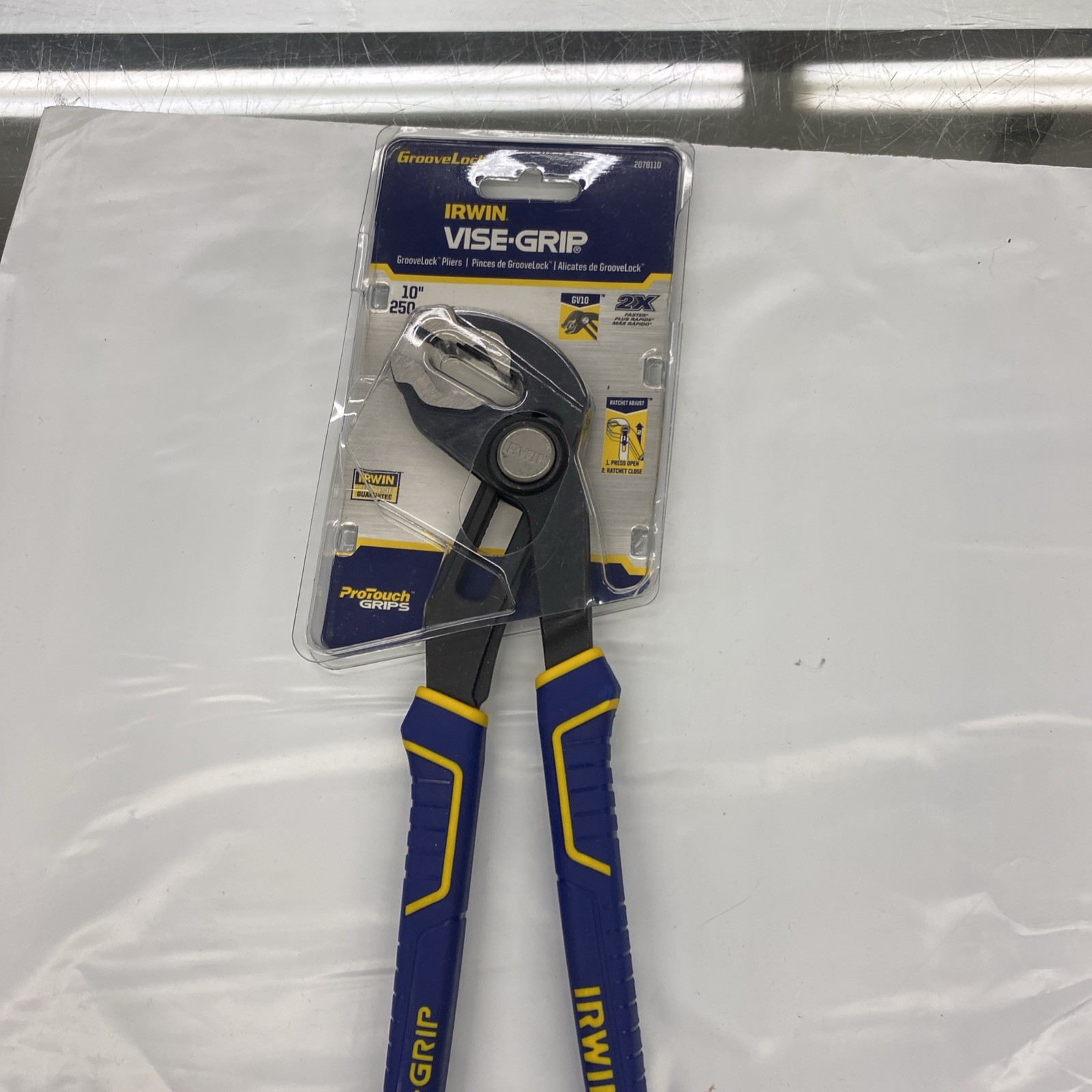 Irwin Industrial 2078110 GrooveLock 10″ V Jaw Pliers Brand New