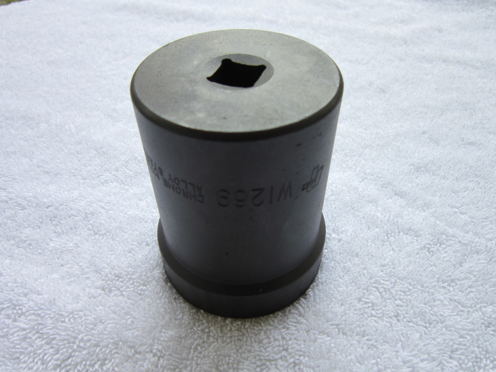Performance Tool – 1/2 Ton 4 Wheel Drive Wheel Bearing Locknut Tool (Part W1269)