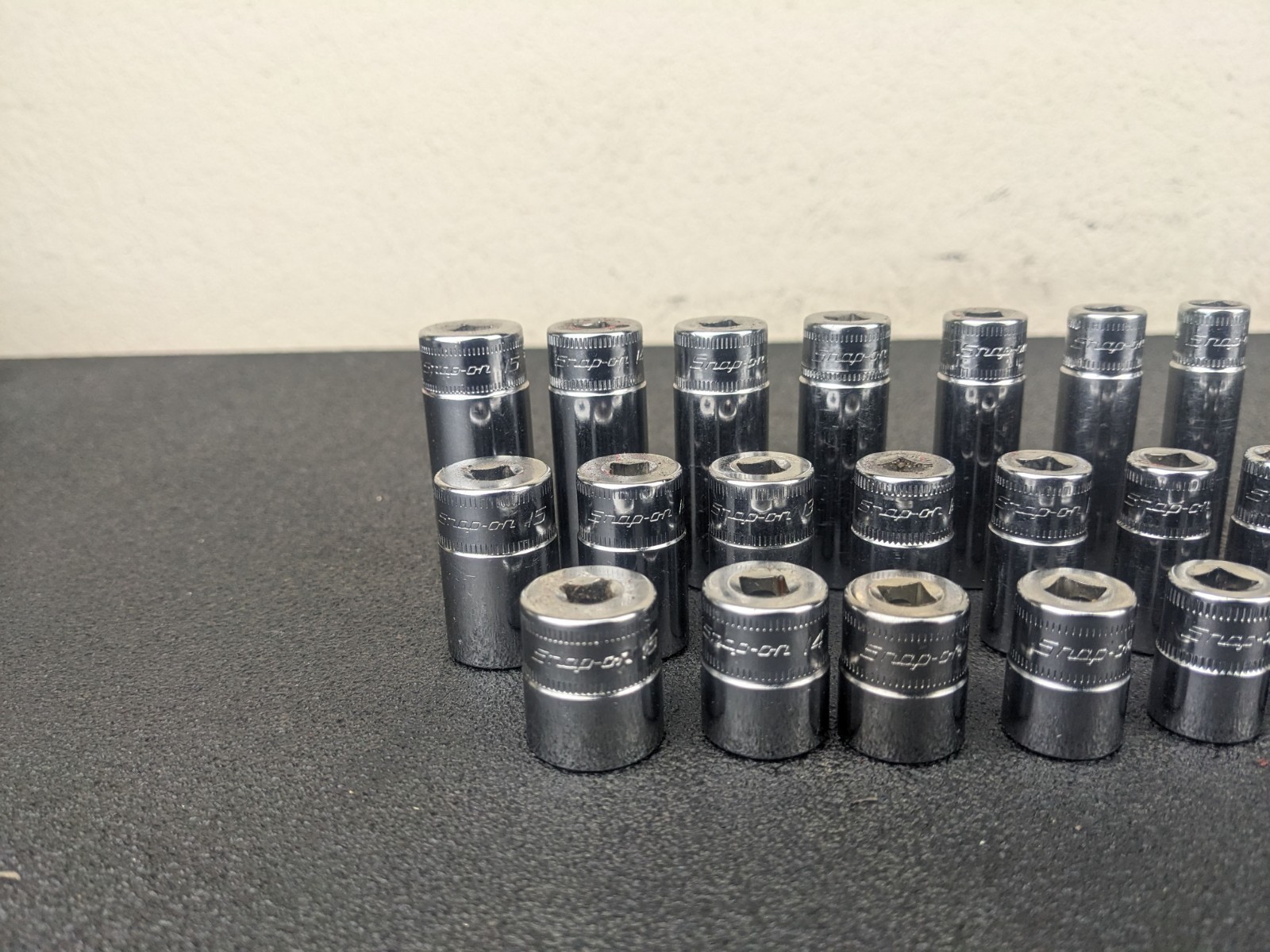 #bj243 Snap-On Tools 142STMMSYFR1 42pc 1/4″ Drive 6-Point Metric Foam Socket Set