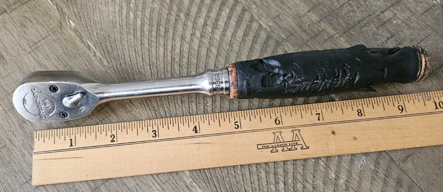 FREE SHIPPING Snap-On 3/8 RATCHET WRENCH 9 1/4″ Length WORKS GREAT