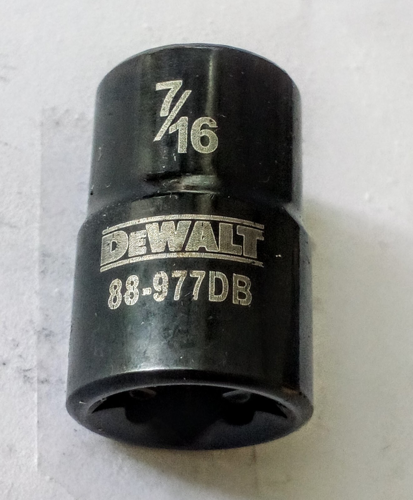 DeWalt 7/16″ x 3/8 » Dr Black Chrome Socket – 88-977DB – 6 Pt Free Shipping