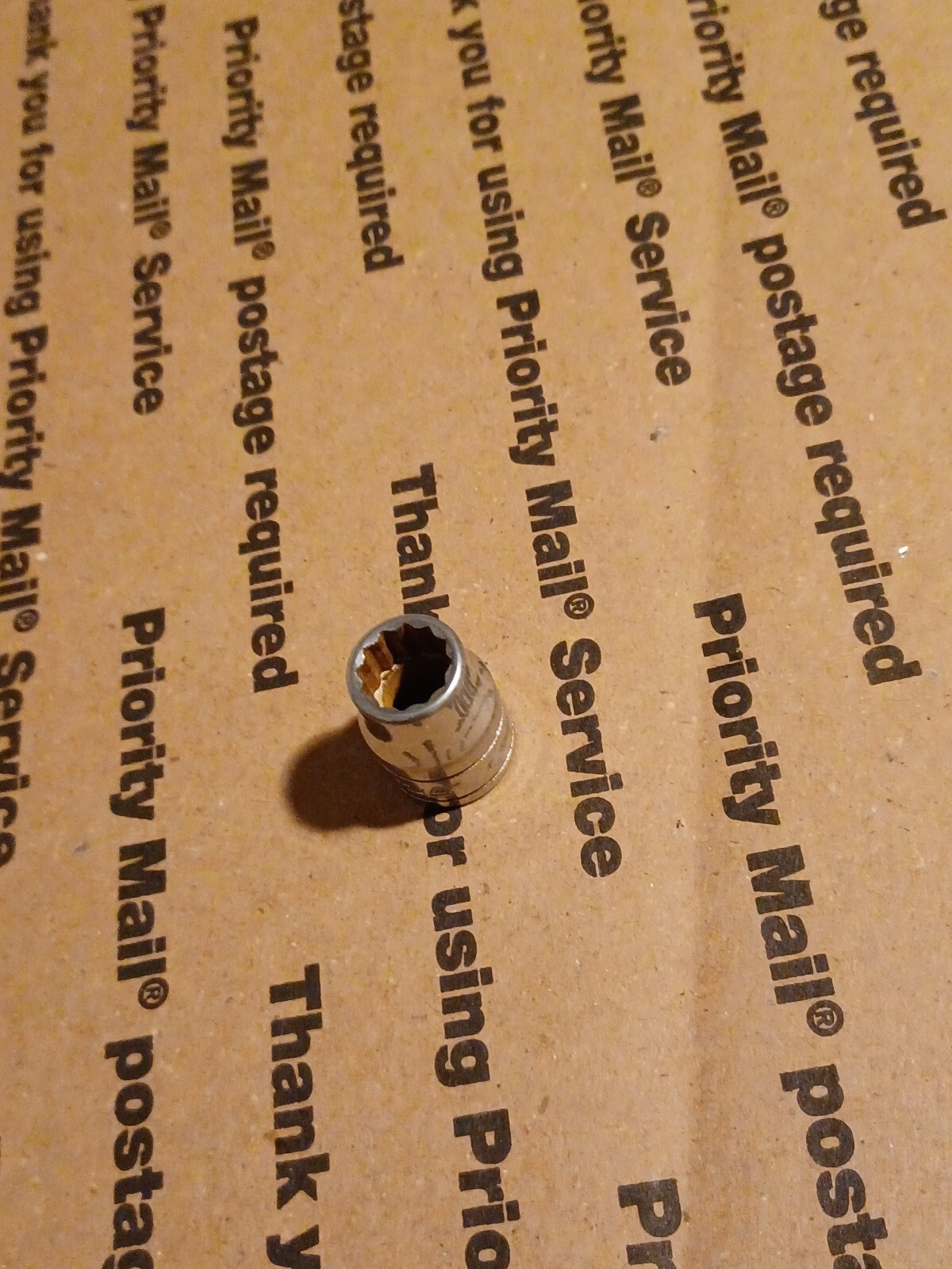 SNAP-ON 3/8″ DRIVE 12-POINT SAE 3/8″ FLANK DRIVE SHALLOW SOCKET, F121 made in US