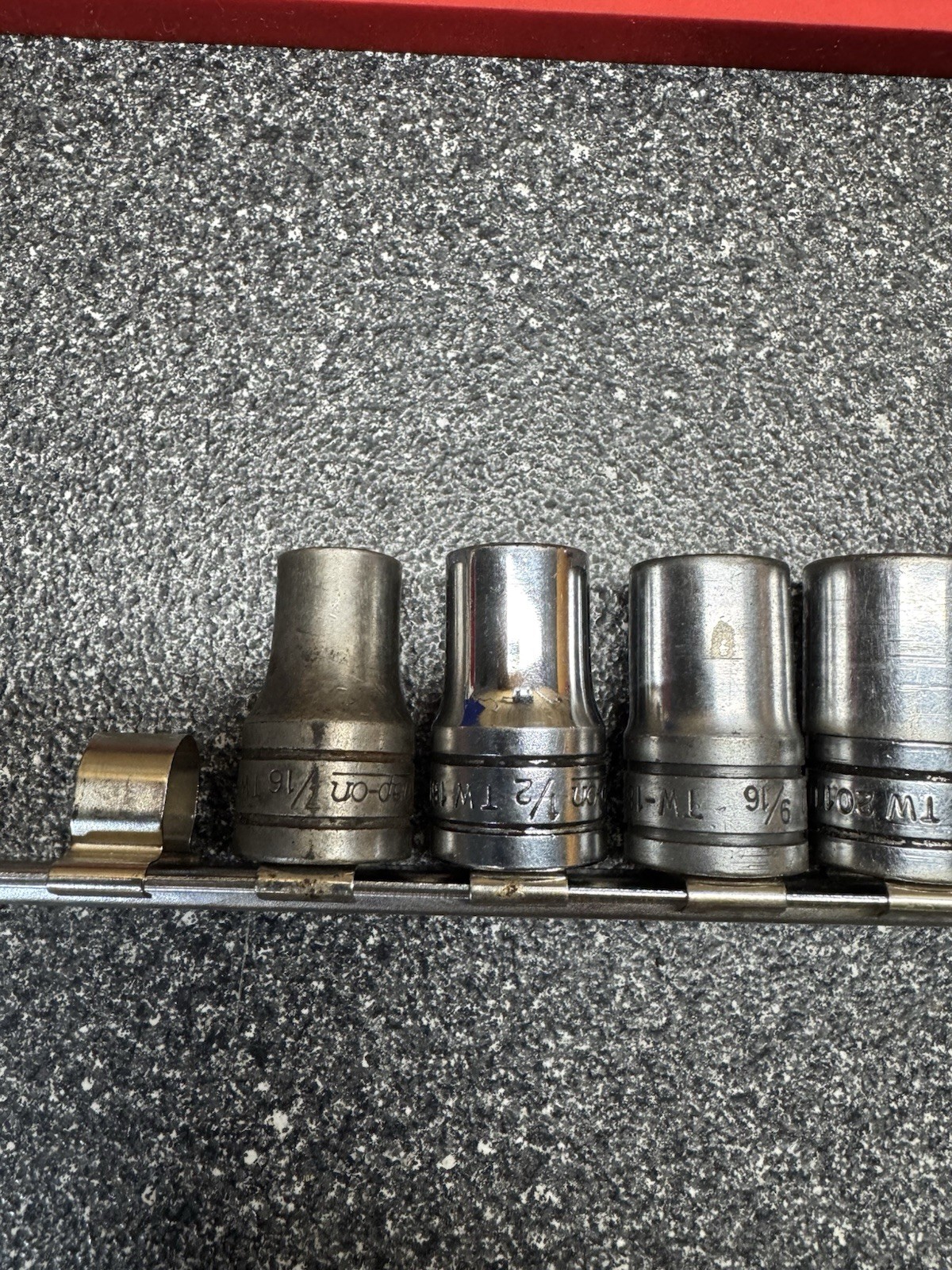 Snap-on 1/2″ Drive 12pc 6pt SAE Shallow Socket Set 7/16″ to 1-1/8″ TW Series