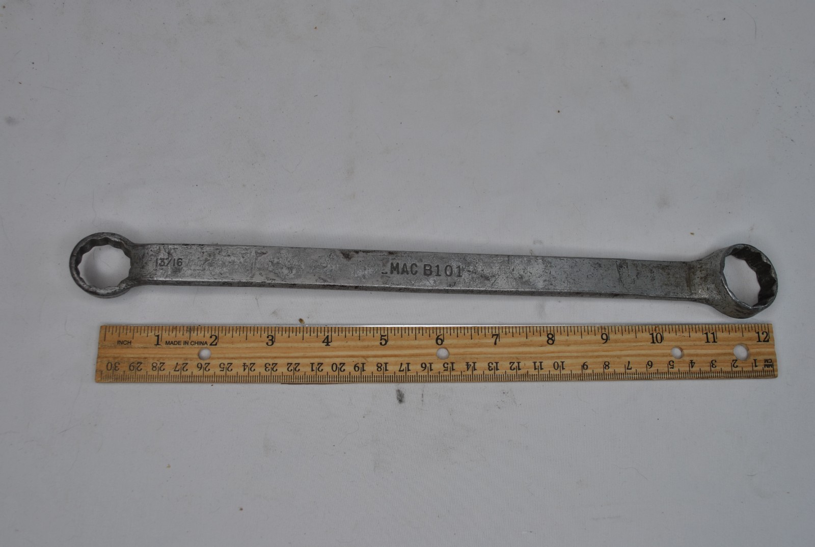 Mac Tools Sabina Vintage 13.5″ Long 13/16″-1″ 12PT SAE Box Wrench B101