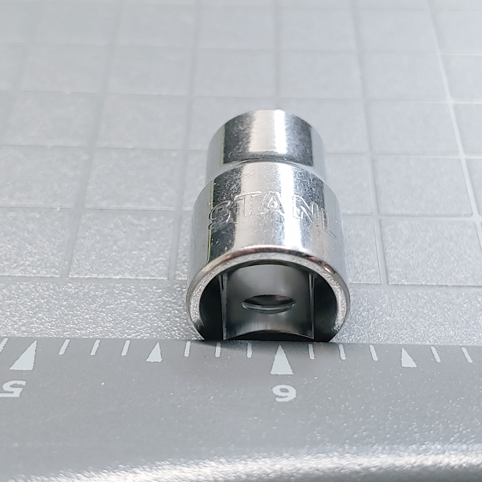 Stanley 3/8″ SAE 3/8″ Drive Chrome 6-Point Socket