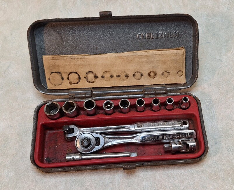 Vintage Craftsman 1/4 Drive Socket Set 6 Point Sockets Metal Case