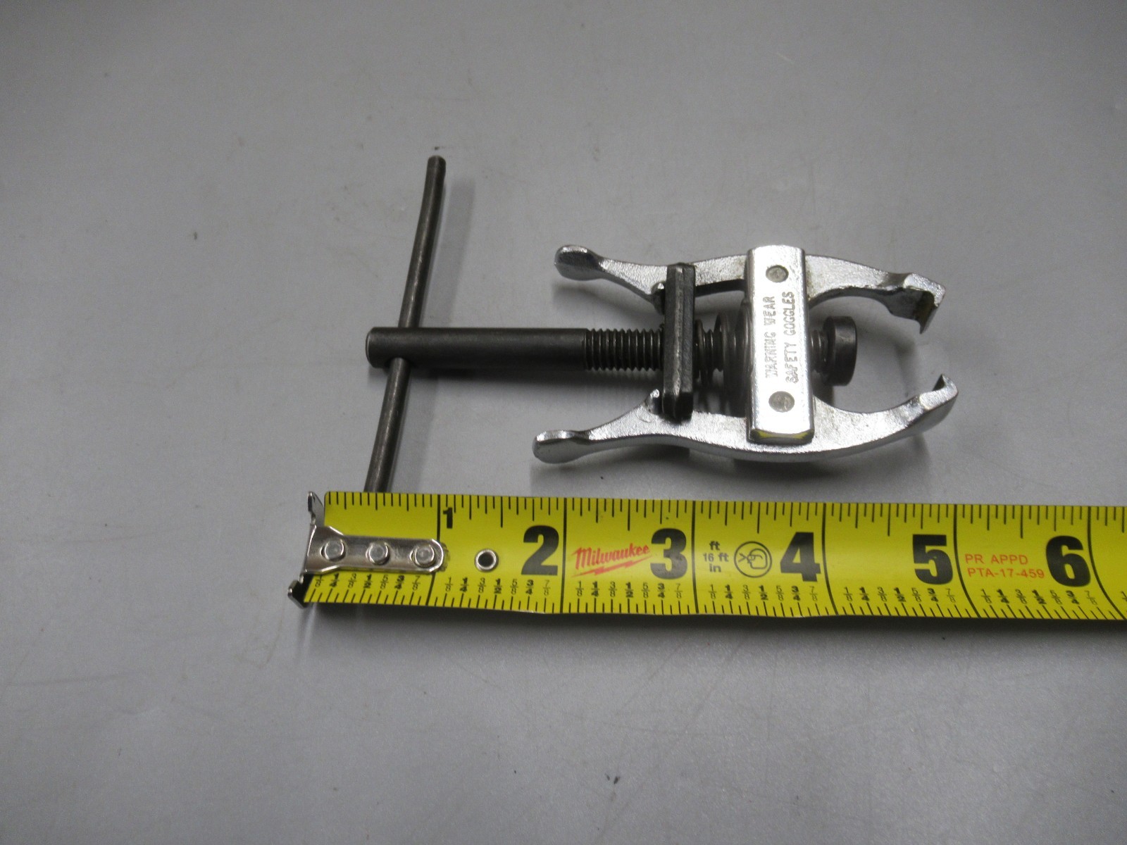 Snap-on Tools USA CJ92 USA Post Battery Terminal Small Bearing Puller M0847
