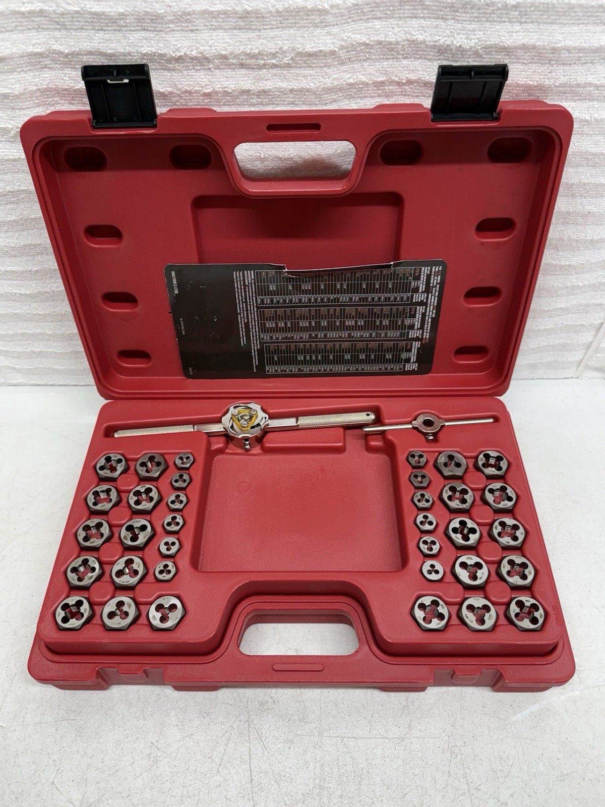 MAC Tools TD76COMBOS-US 76-PC SAE & Metric Tap and Hex Die Set. Retails for $545