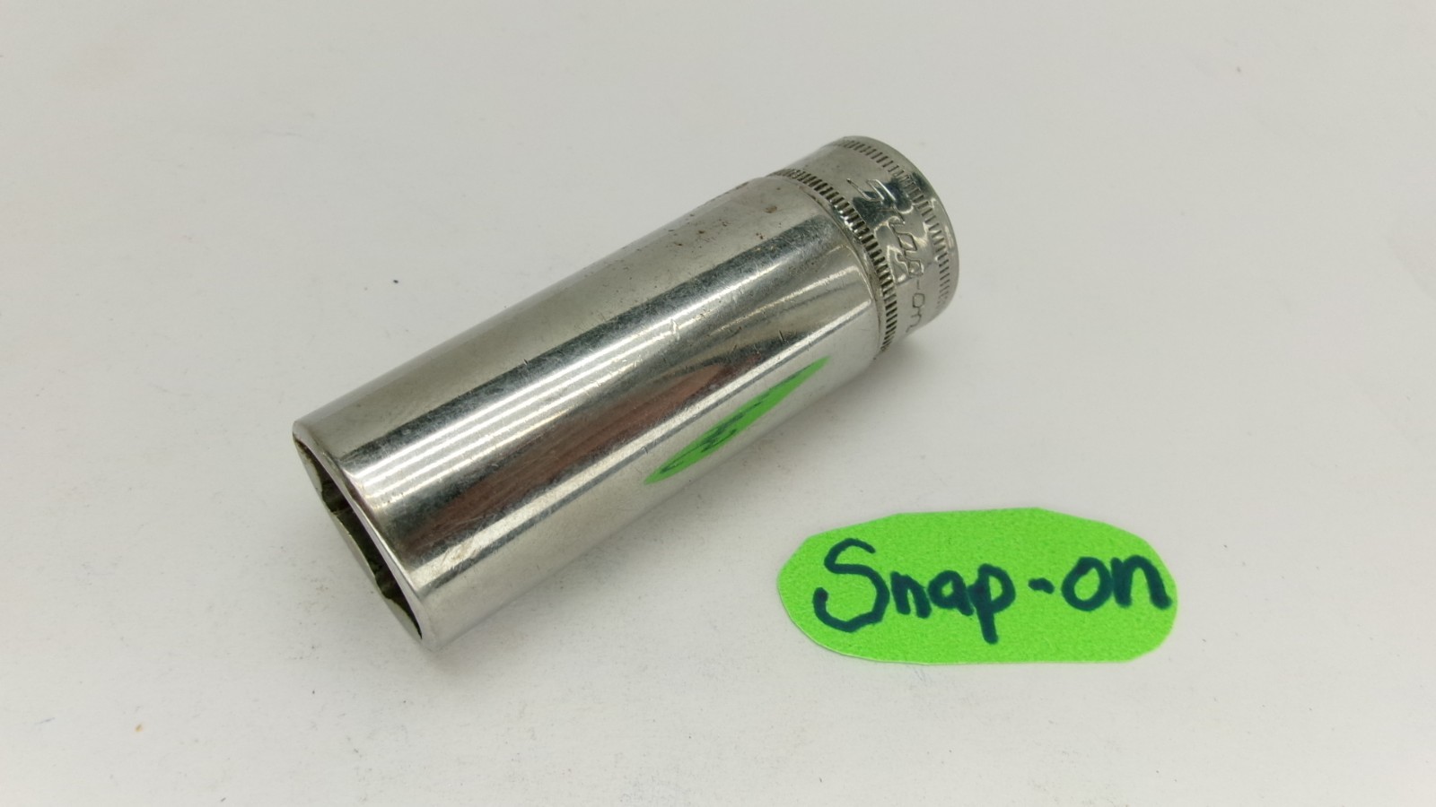 Snap-on tools 3/8″ drive 18mm metric 6 point Deep Socket SFSM18 Nice!