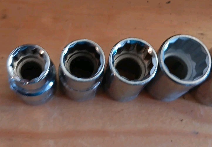 Pro America 1/2″ Drive 17 Piece Socket Set Made In USA