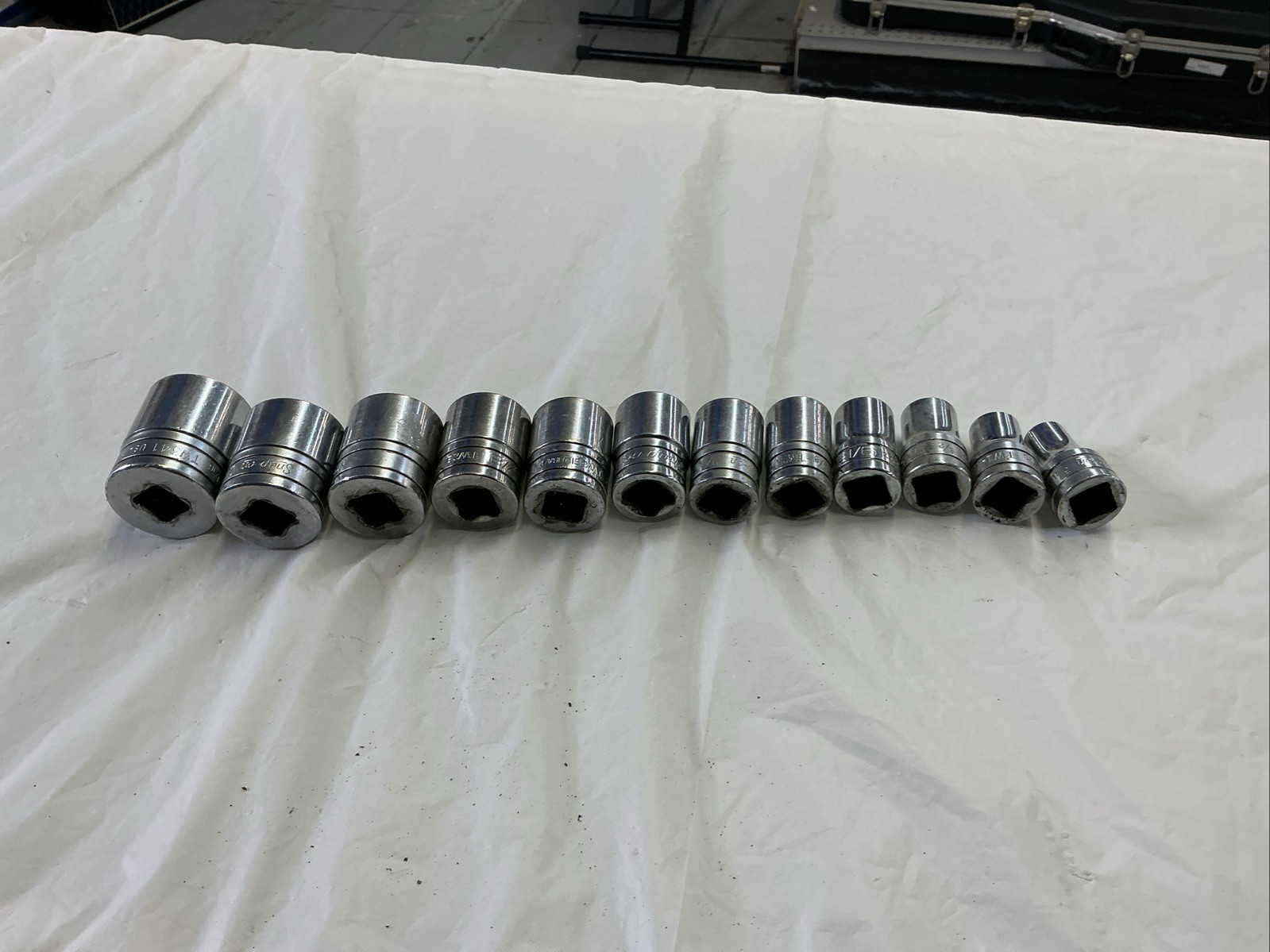 Snap On 1/2″ Dr 12 Pc SAE Shallow 6Pt Socket Set TW Mixed Years 3/8 To 1-1/16