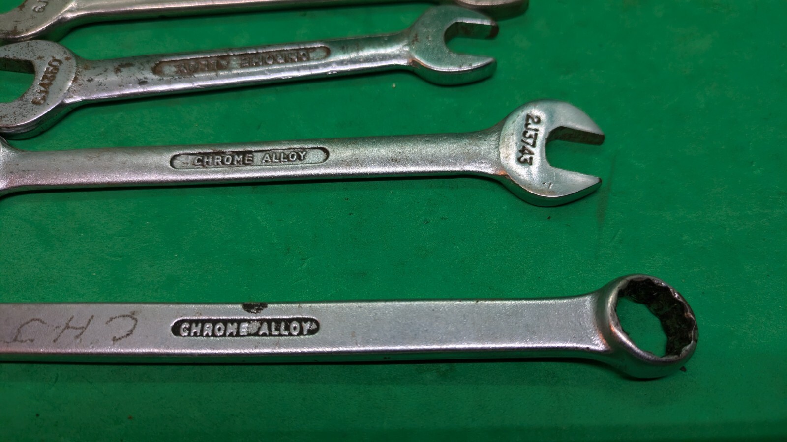 6 x BRITOOL Spanners. 5 x Open Ended, 1 x Combination. Metric and Imperial