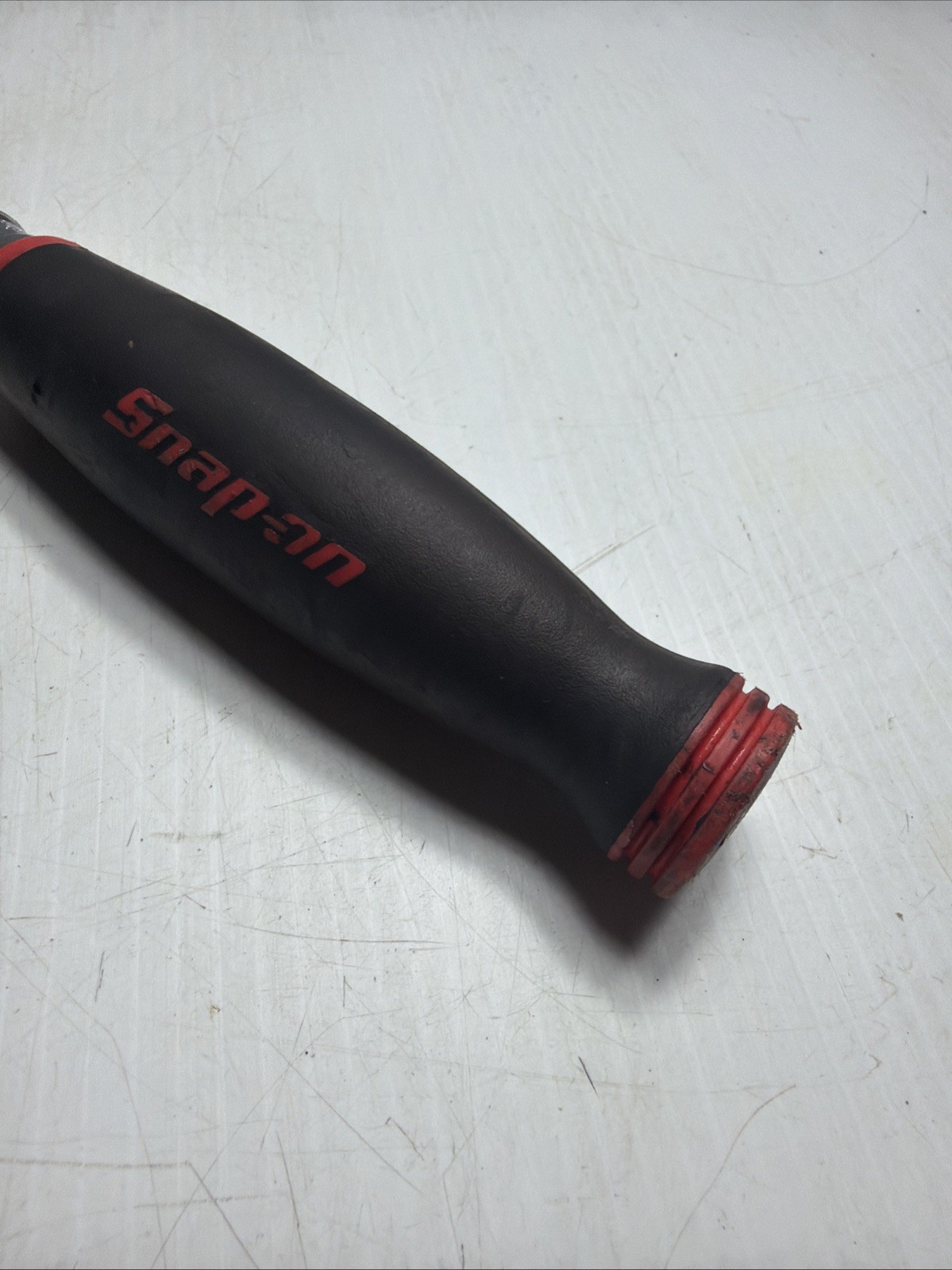 Snap On 1/2″ Drive Red Black Soft Grip 24″ Long Breaker Bar SHBB24