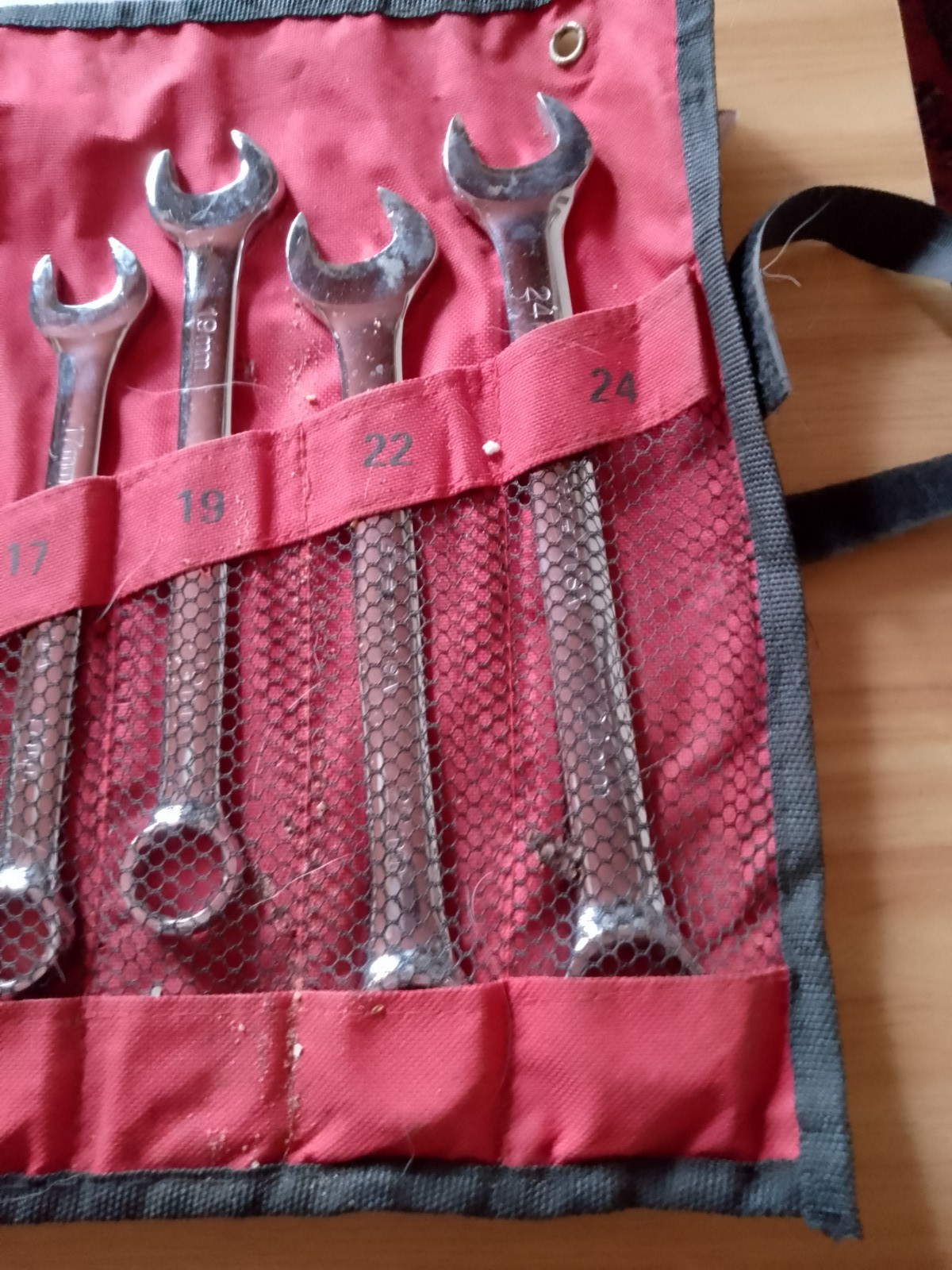 SNAP ON U S A 12 PIECE COMBINATION WRENCH SET CHROME VANADIUM STEEL 8-24 MM