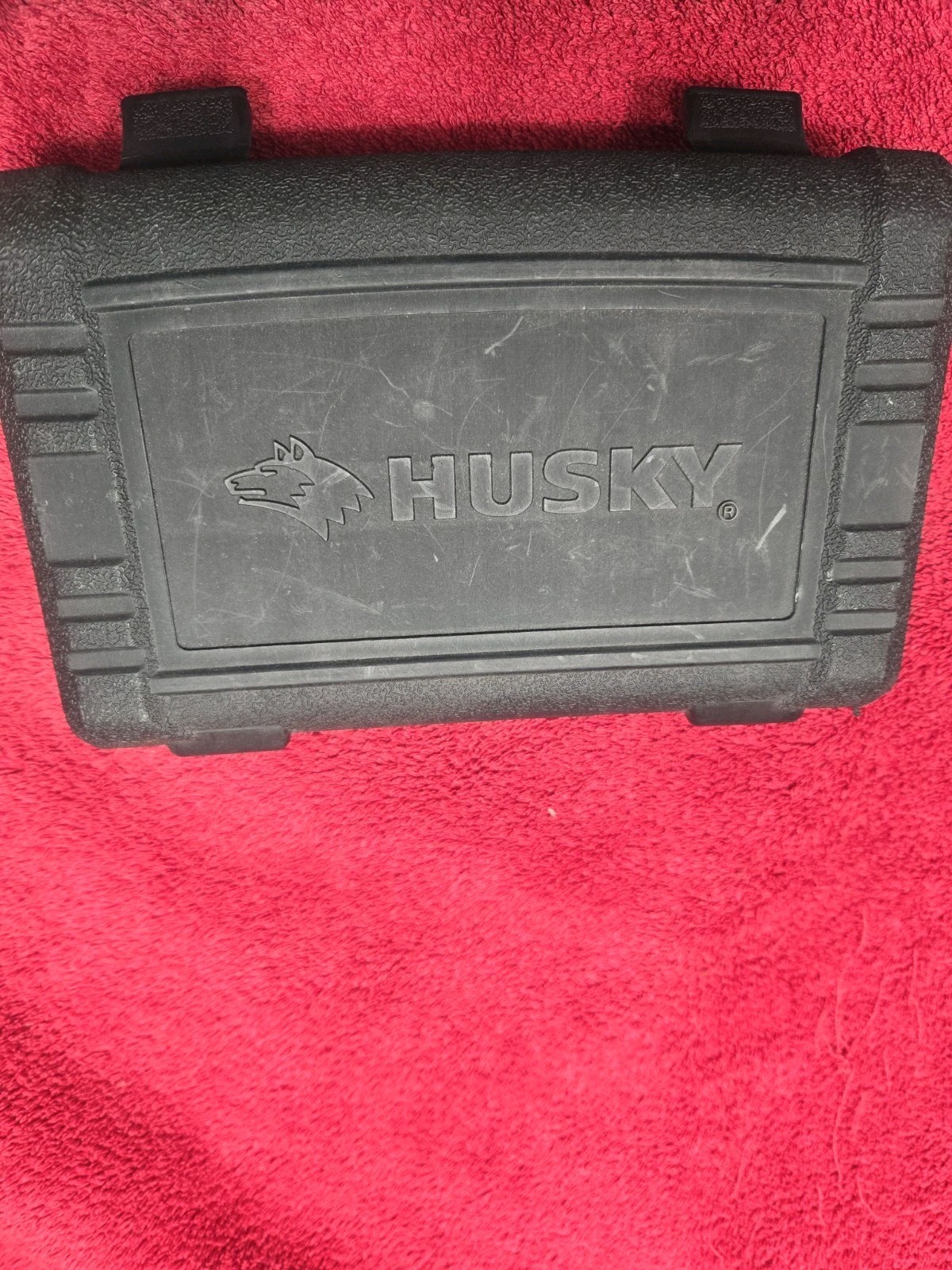 Thirty piece husky 1/4″ Dr Sae/ Metric Socket set