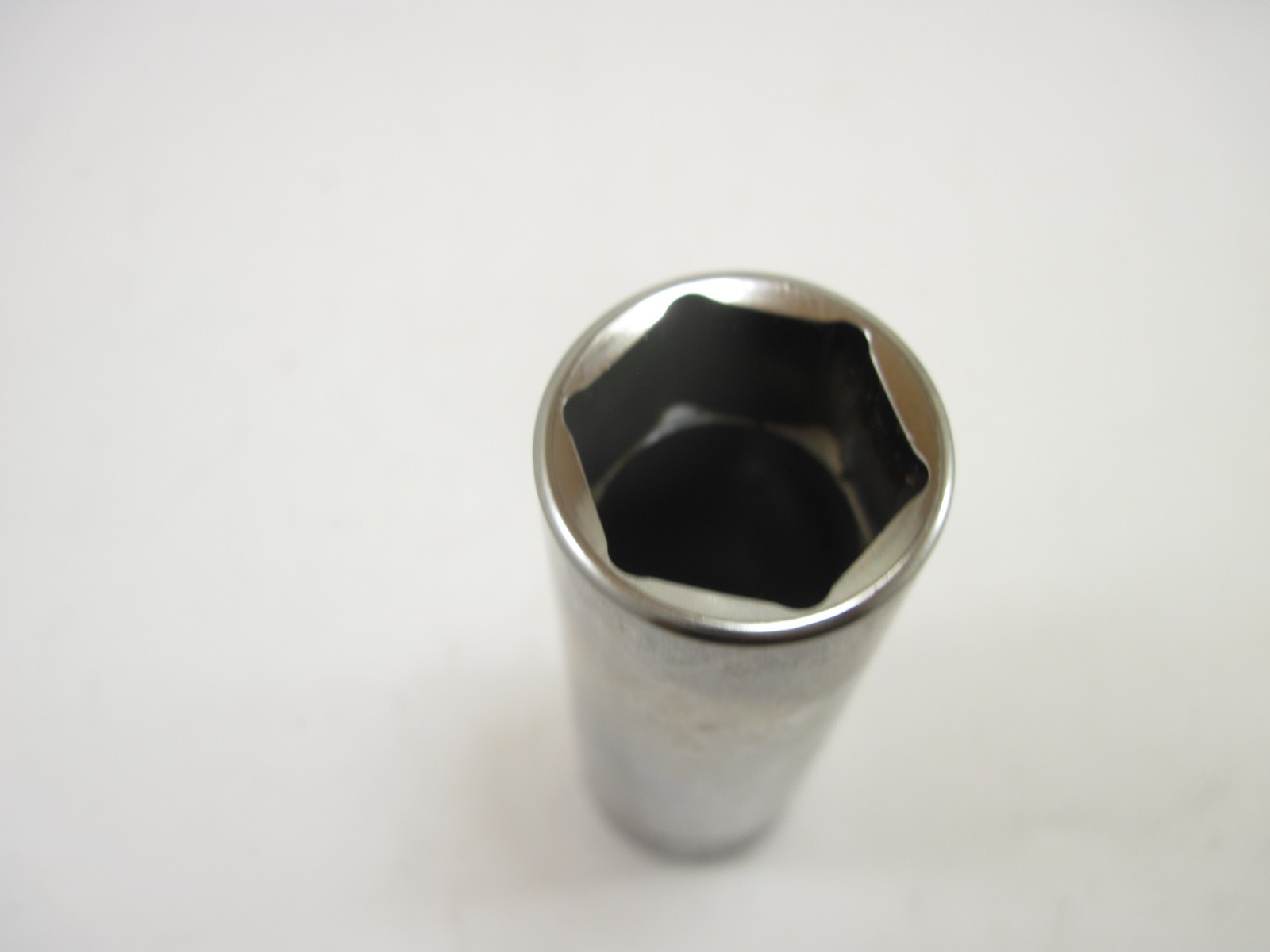 Snap On 3/8″ Drive 17mm Deep 6pt Metric Socket SFSM17 NEW