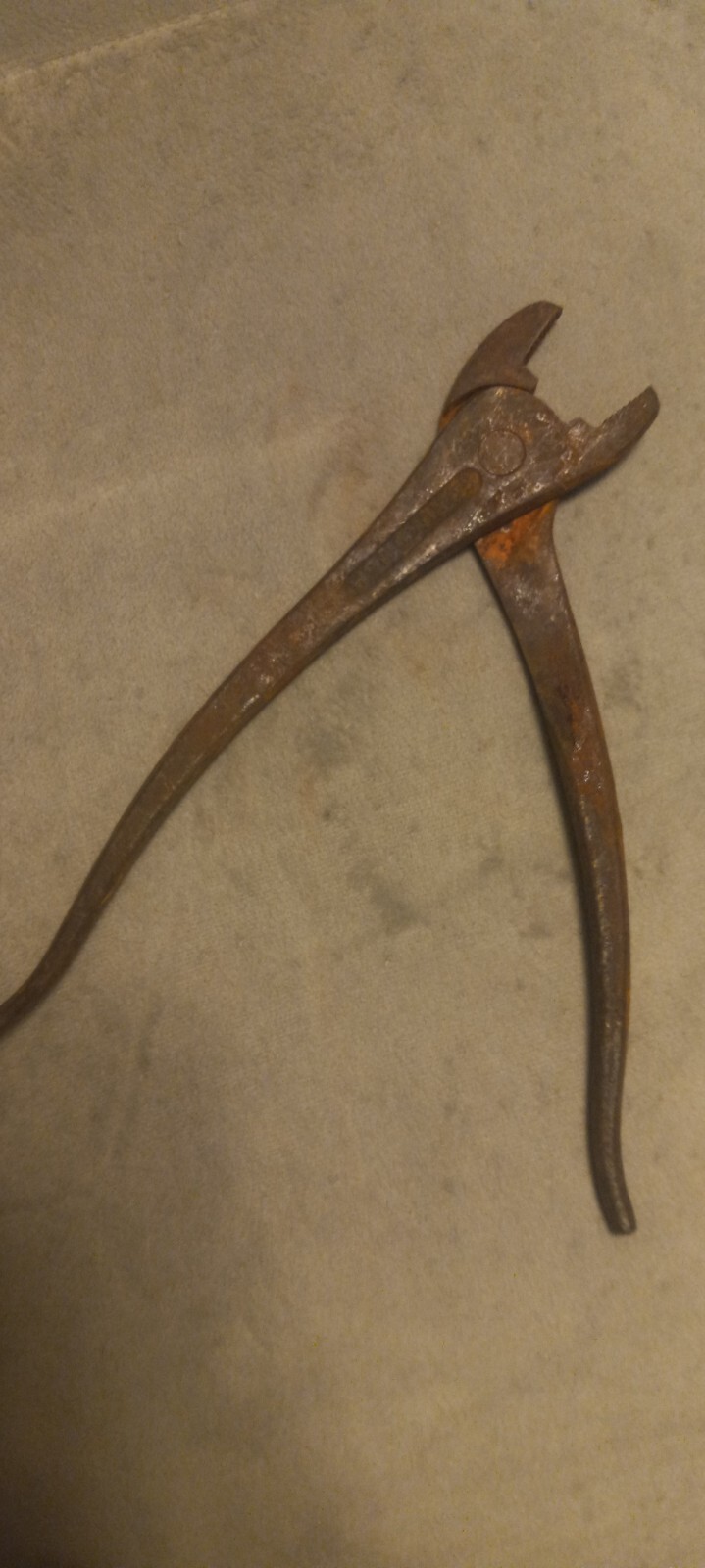 BLUE BIRD PLIERS – NUMBER 25 — VINTAGE!