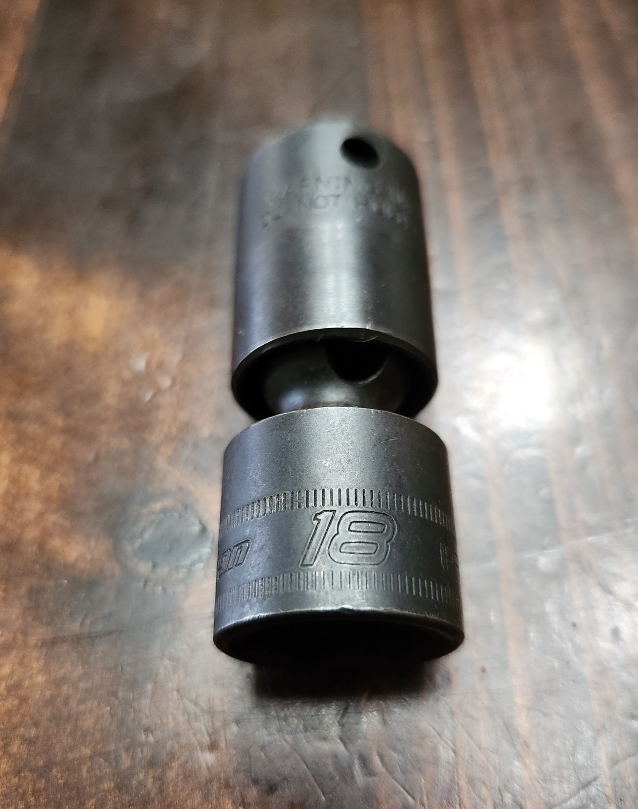 Snap on Tools 18mm 3/8dr Metric Universal Swivel Impact Socket 6pt IPFM18C NICE