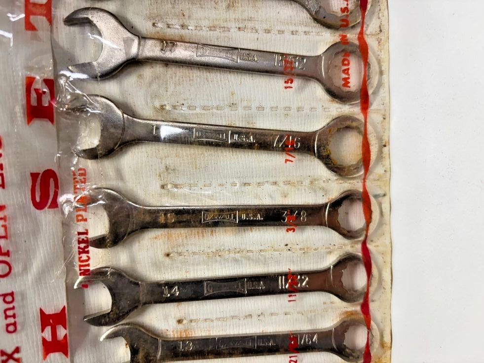 Vintage Oxwall #3972 ~ 14 Piece Box & Open Wrench Set SAE ~ E-Z HANG-UP KIT