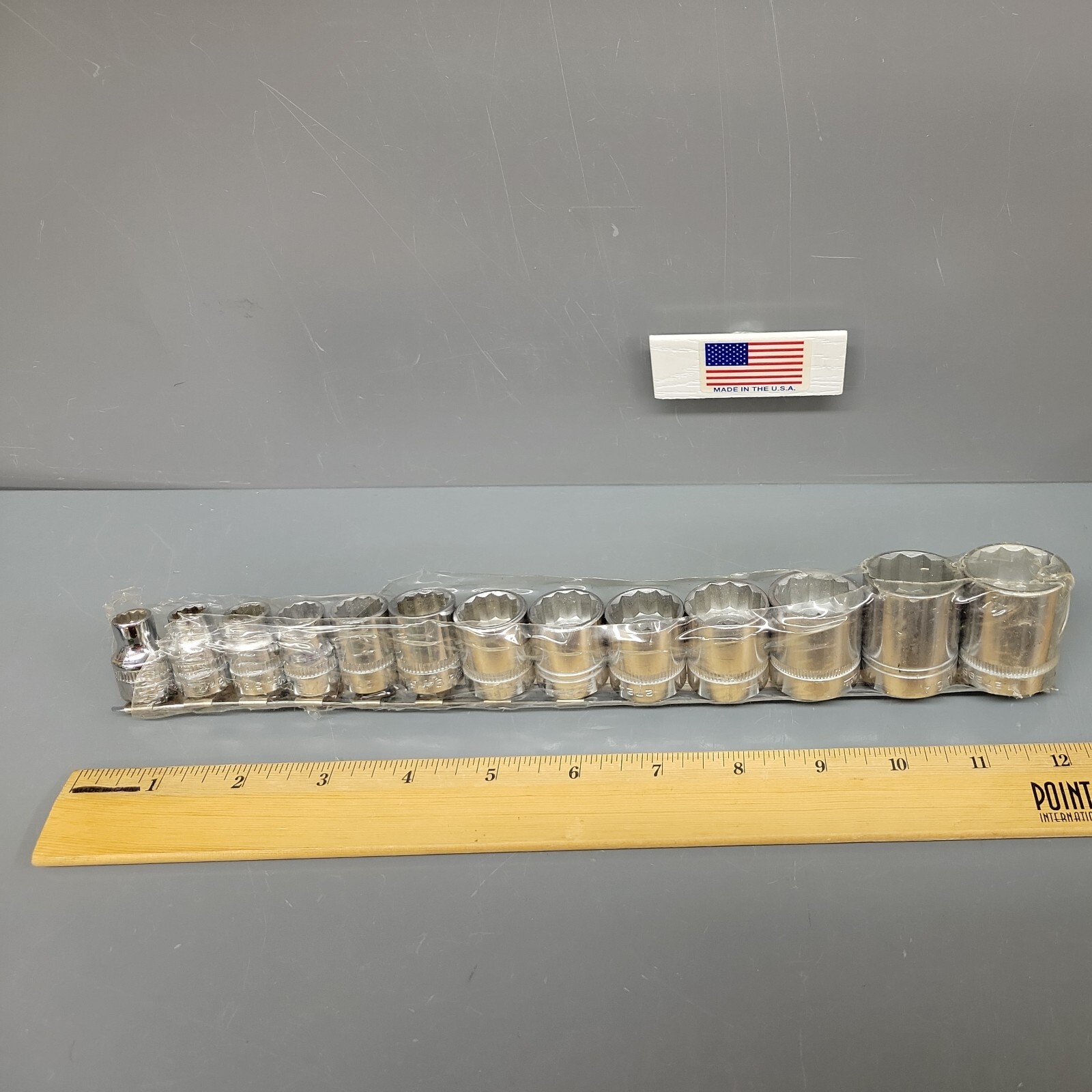 Duro Indestro 13 Piece 3/8″ Drive Socket Set Standard 12 Point 5/16″-1″ NOS USA