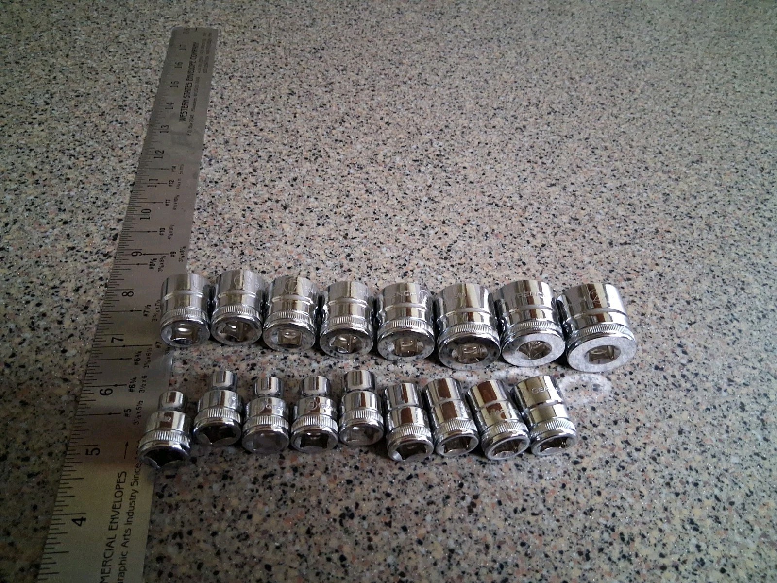 GEARWRENCH 17 Pc. 3/8 Drive 12 Pt. Shallow Socket Set, Metric Easy Read