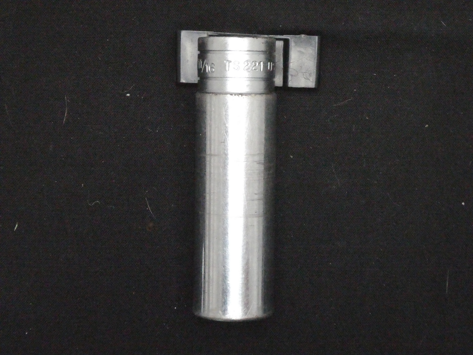 Snap On TS221 1/2″ Drive 6-Point SAE 11/16″ Flank Drive Deep Socket 1962-1975