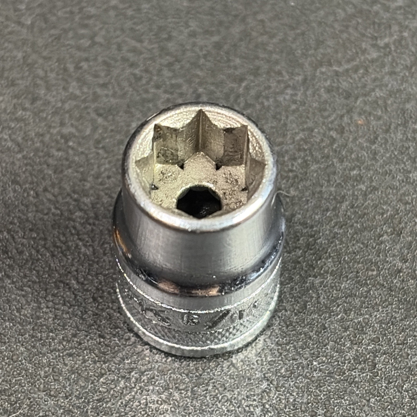 S-K 40900 5/16” Knurled Socket 8-Point Double Square, 1/4″ Drive