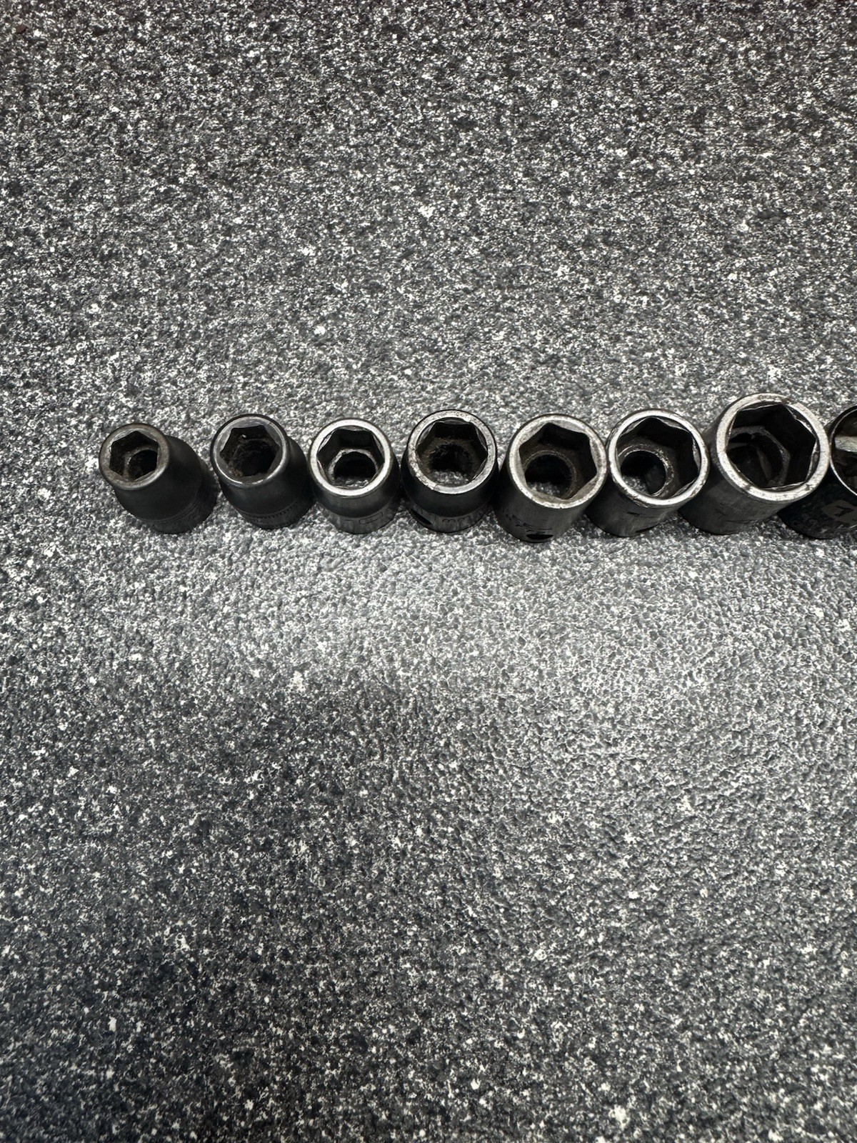 MATCO 3/8” Dr. 6 Pt. Metric, Shallow Impact Socket Set 14 pcs. 8-22mm READ